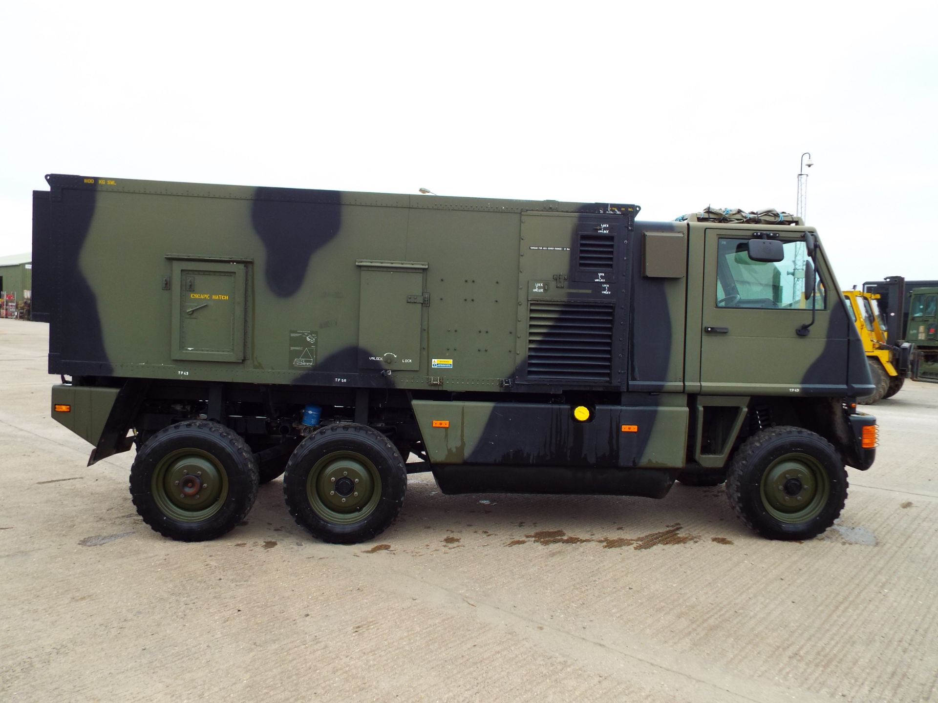 Ex Reserve Left Hand Drive Mowag Bucher Duro II 6x6 High-Mobility Tactical Vehicle - Image 8 of 28