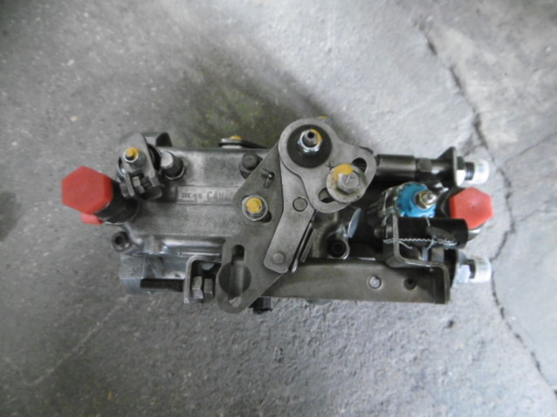 Land Rover 2.5D Fuel Injector Pump - Image 5 of 5