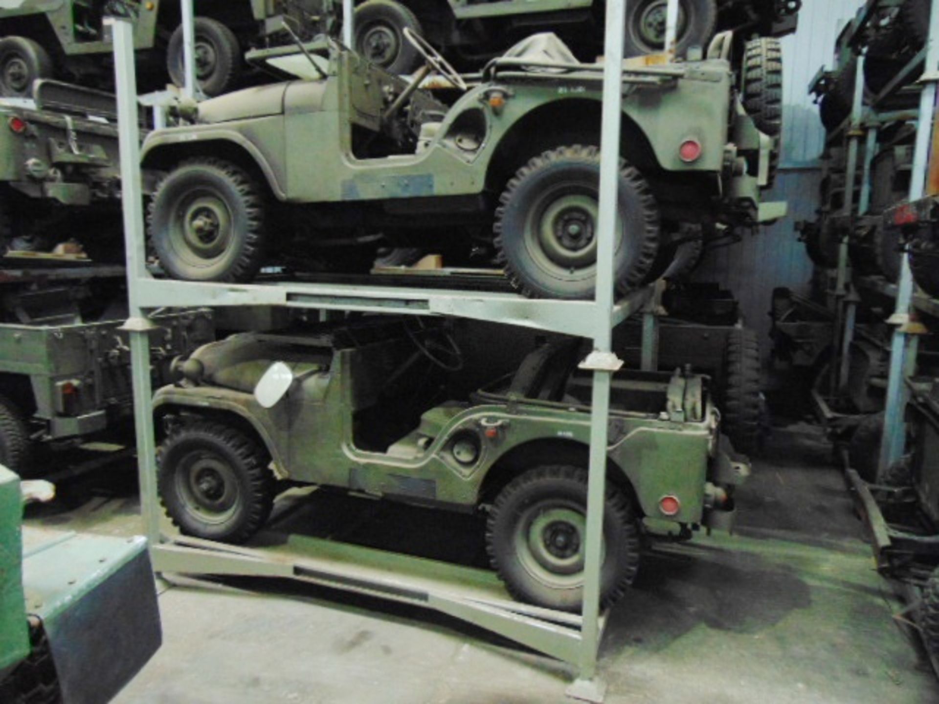 Jeep Stacking Post Pallet - Bild 7 aus 8