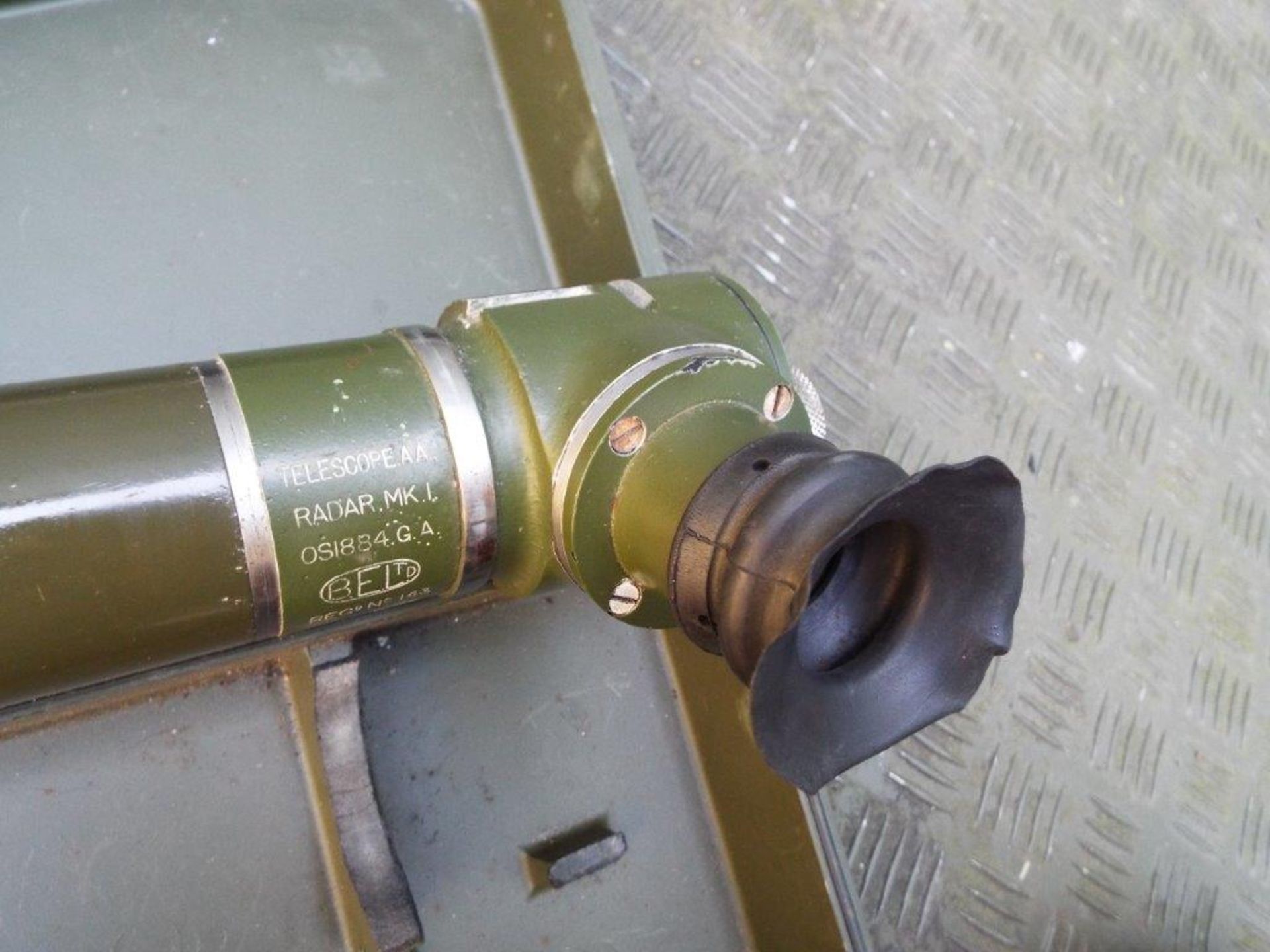 Very Rare B.E. Ltd Mk1 Anti Aircraft Telescope complete with Eyepiece and Metal Carry Case - Bild 3 aus 8