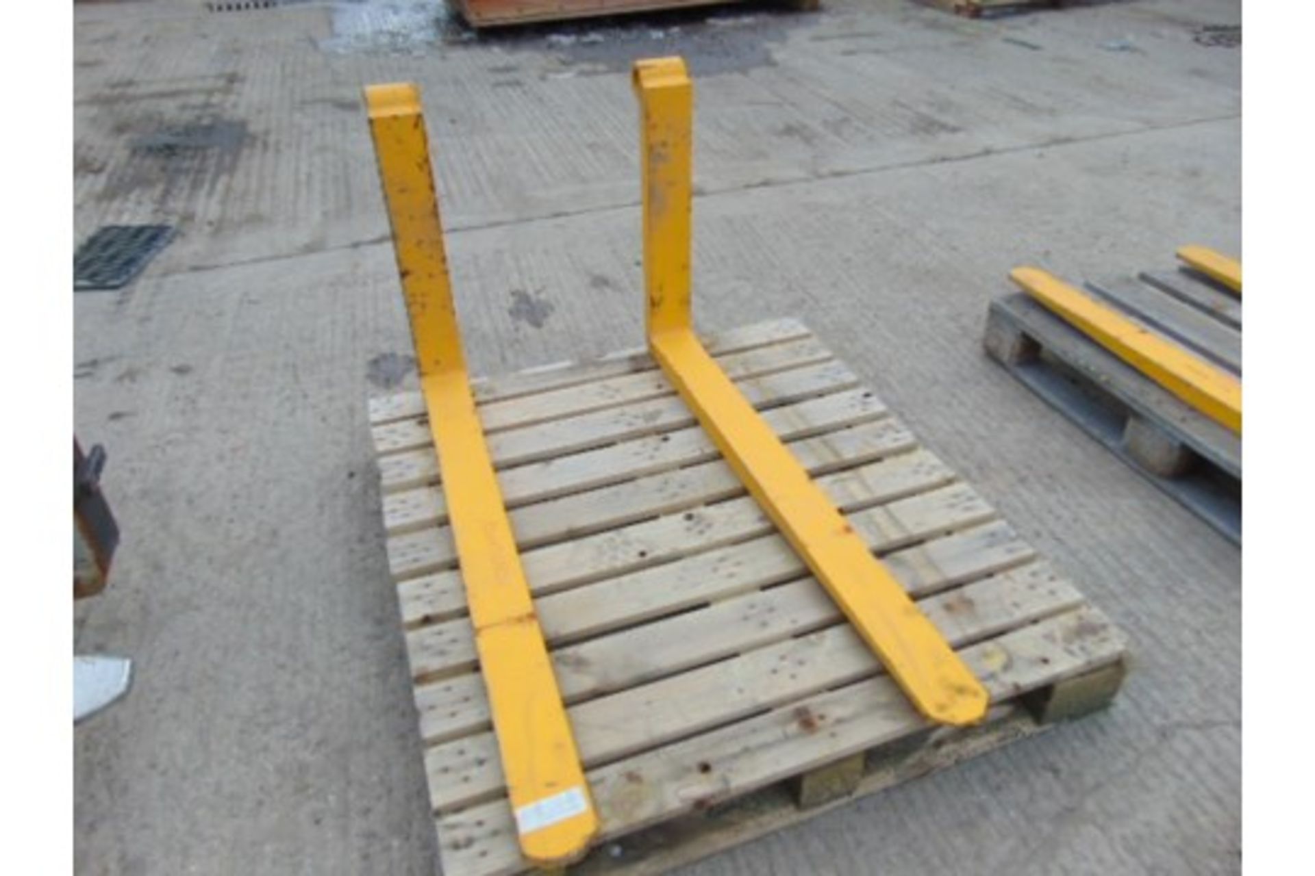 2 x JCB 1500mm Forklift Tines