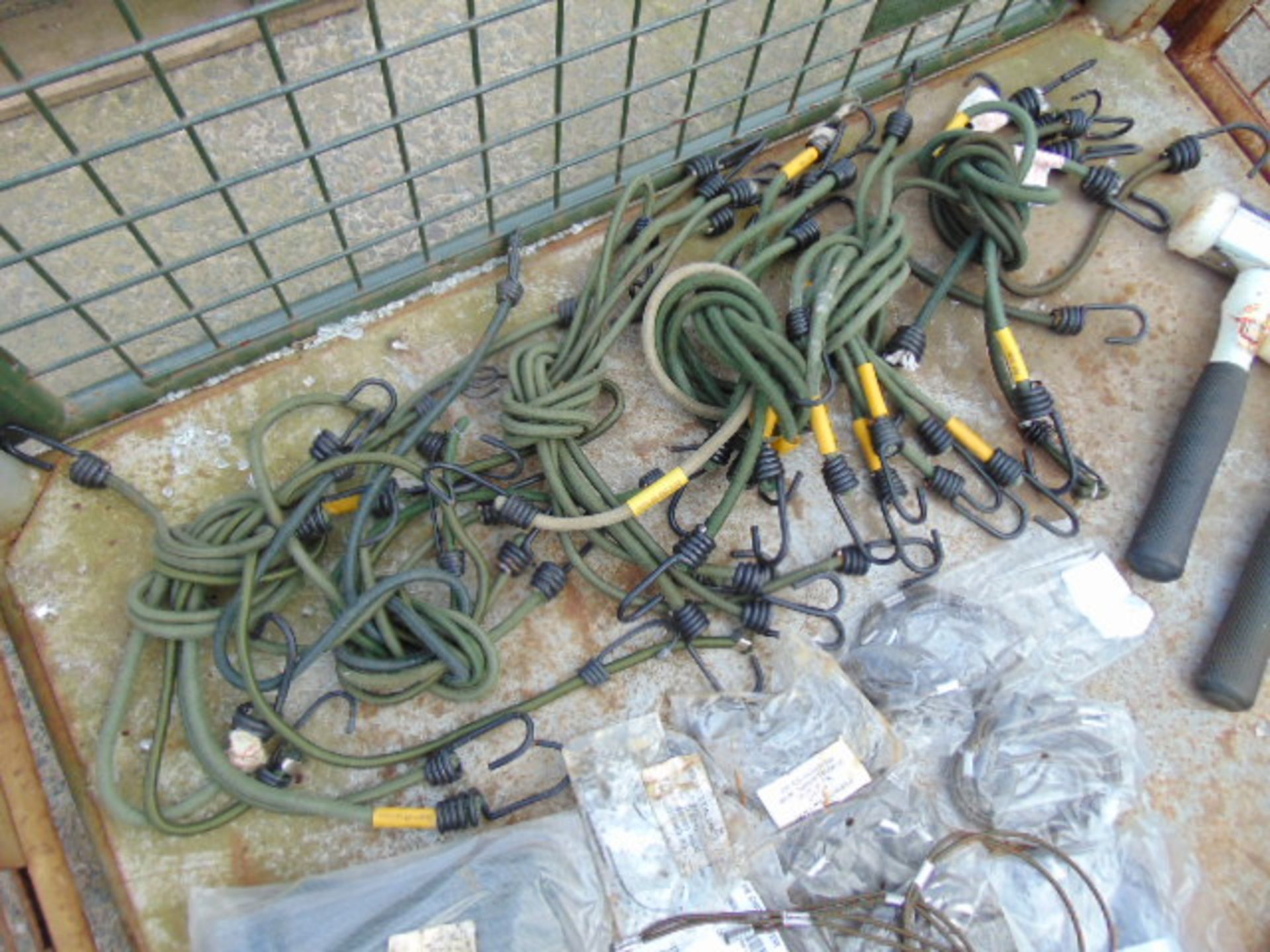 Mixed Stillage of Rope, Nylon Hammers, Bungee Chords etc - Bild 2 aus 9