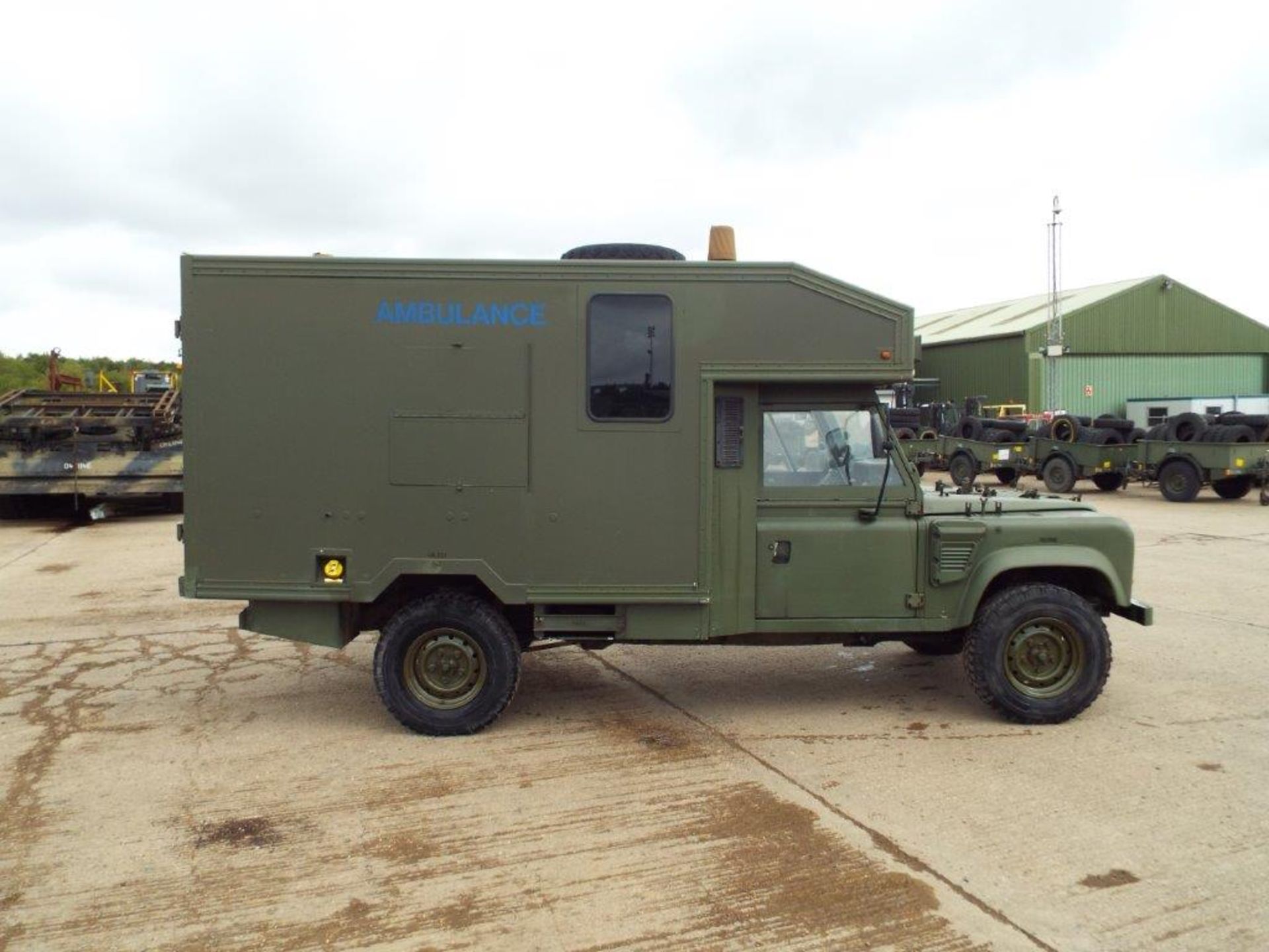 Military Specification Land Rover Wolf 130 Ambulance - Image 8 of 24