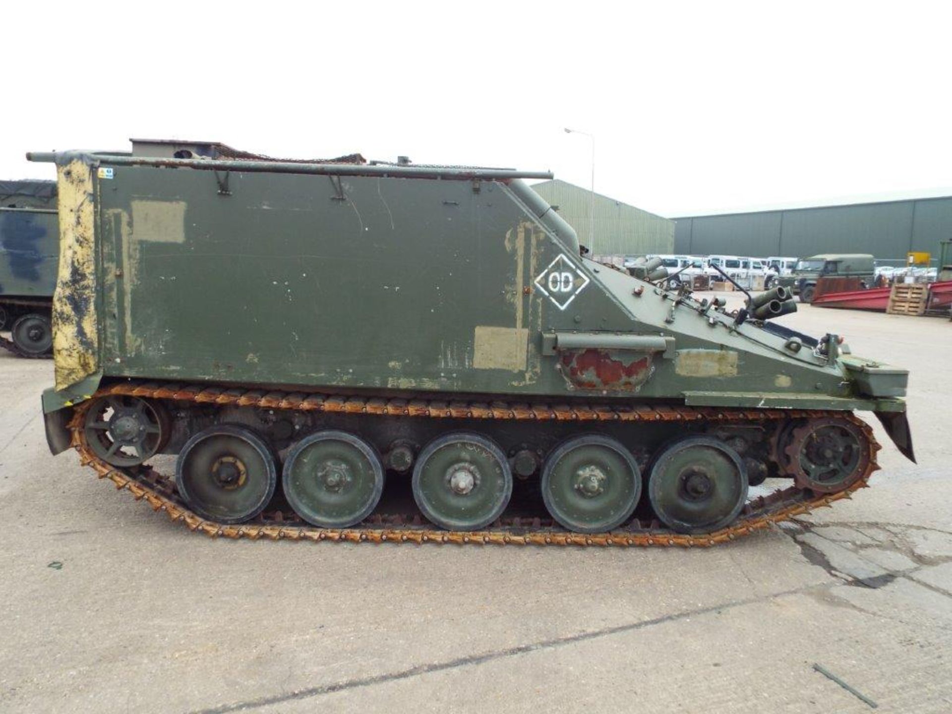 CVRT (Combat Vehicle Reconnaissance Tracked) FV105 Sultan Armoured Personnel Carrier - Bild 8 aus 29