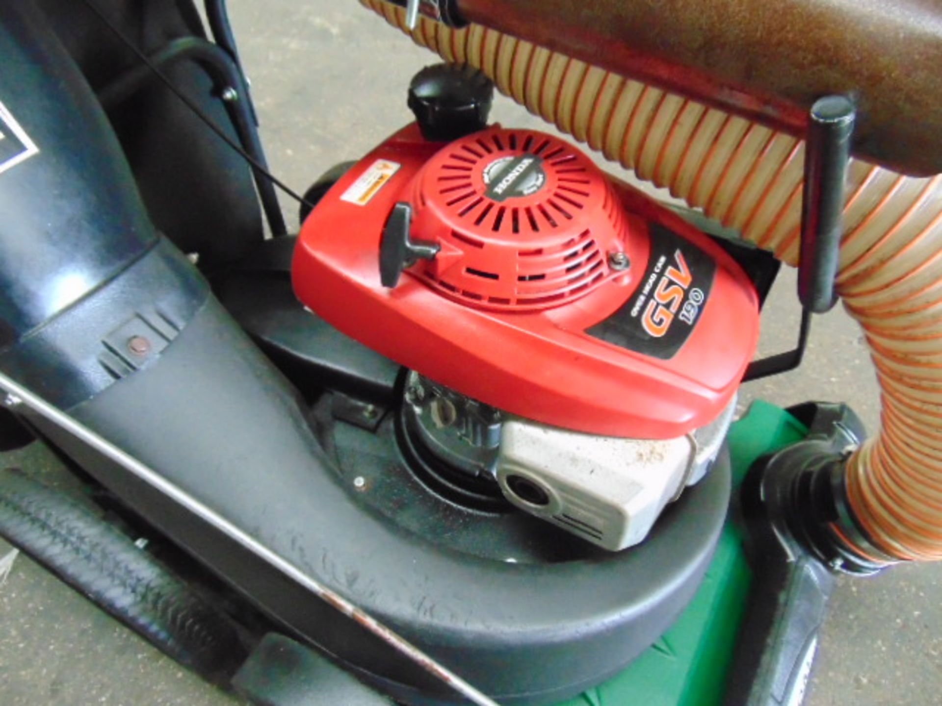 Billy Goat Professional Honda Powered Self Propelled Wheeled Vacuum - Bild 11 aus 15