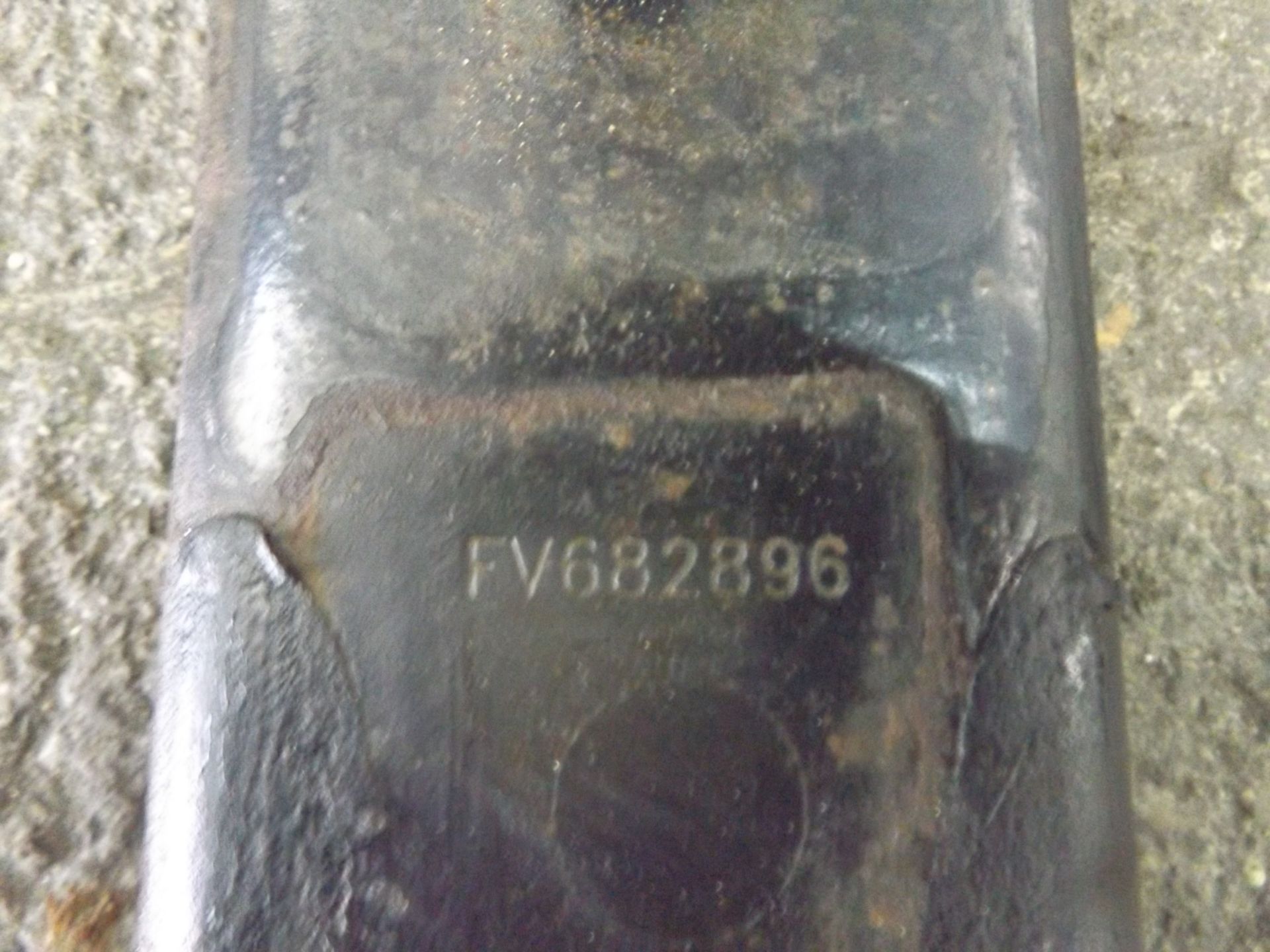 Approx. 500 x FV432 Part Worn Track Pads - Image 5 of 6