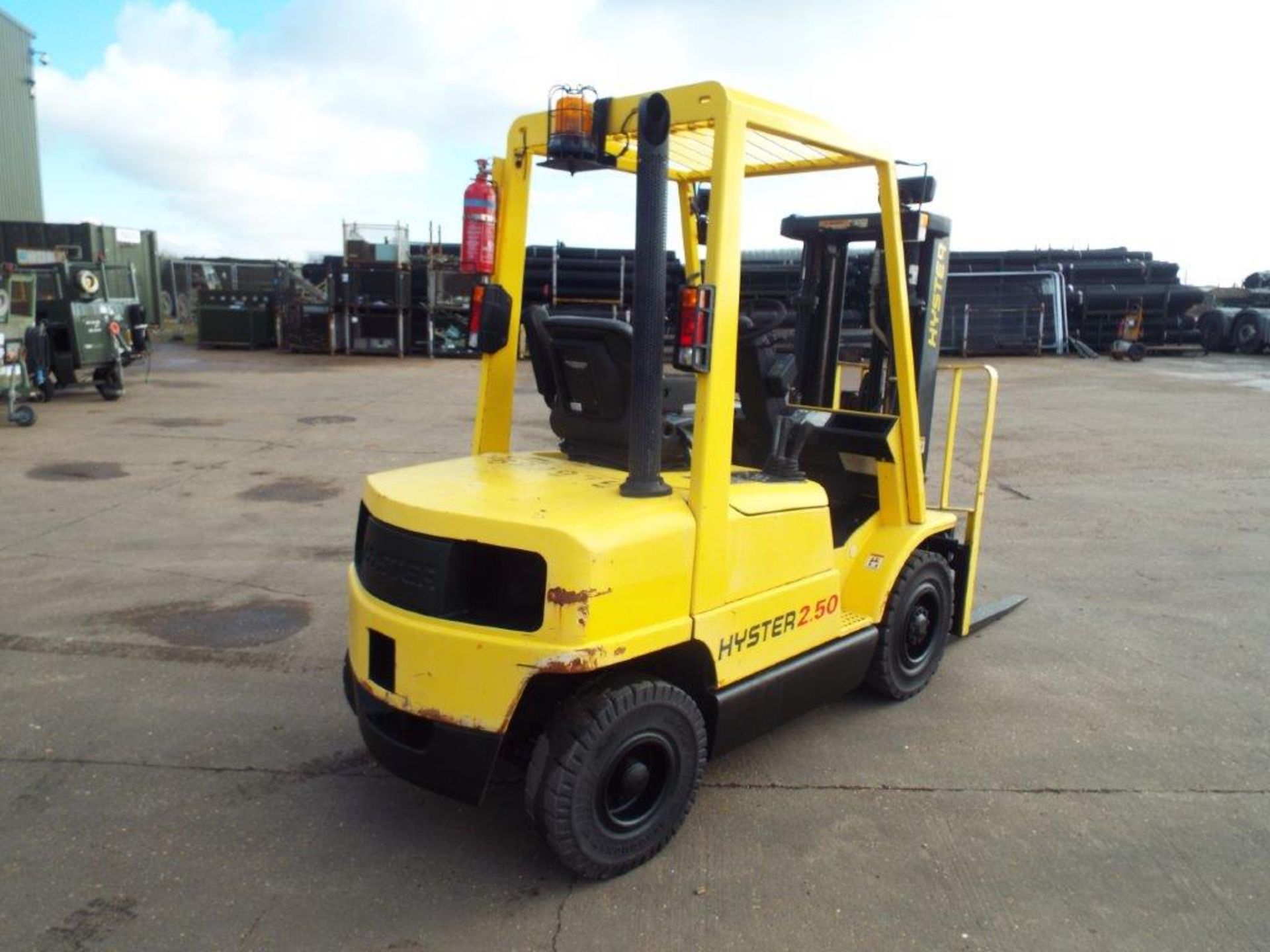 Container Spec Hyster H2.50XM Counter Balance Diesel Forklift C/W Side Shift & Full 3 Lift Mast - Image 8 of 28