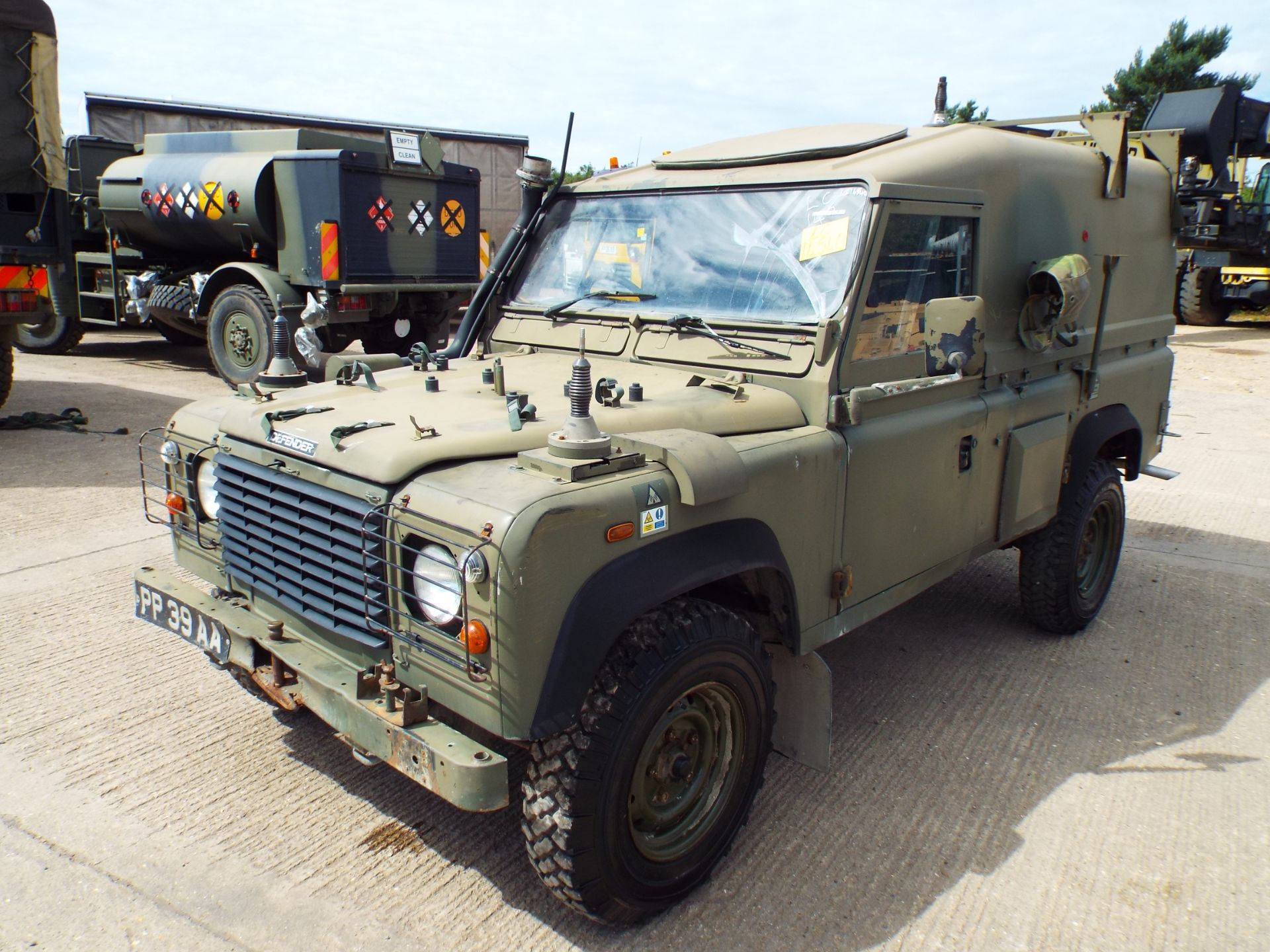 Very Rare Winter/Water Land Rover Wolf 110 Hard Top - Image 3 of 31