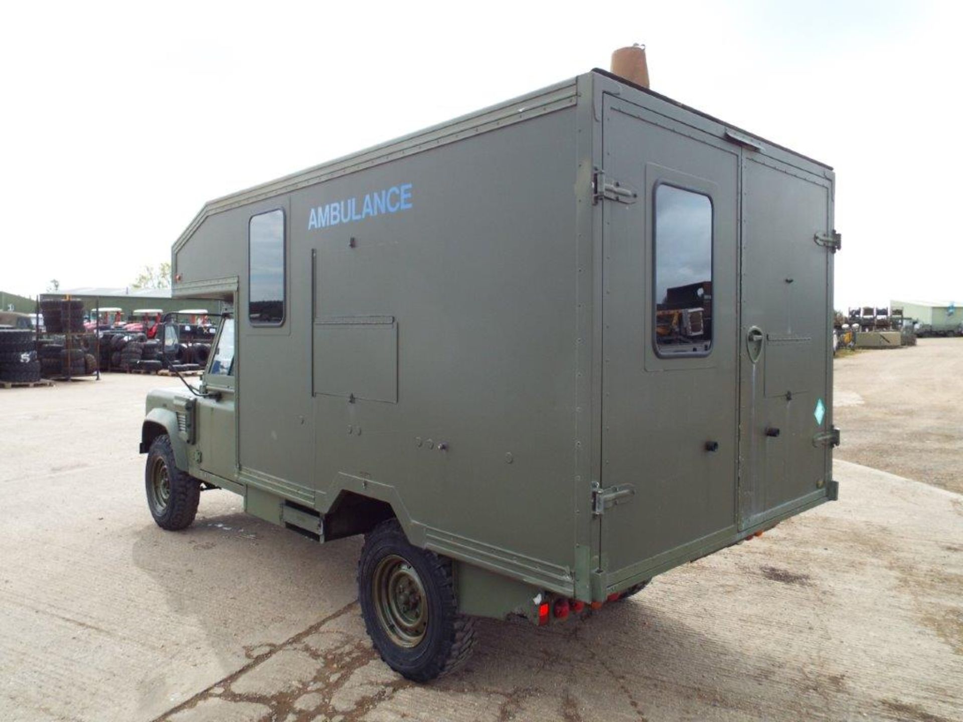 Military Specification Land Rover Wolf 130 Ambulance - Image 5 of 24