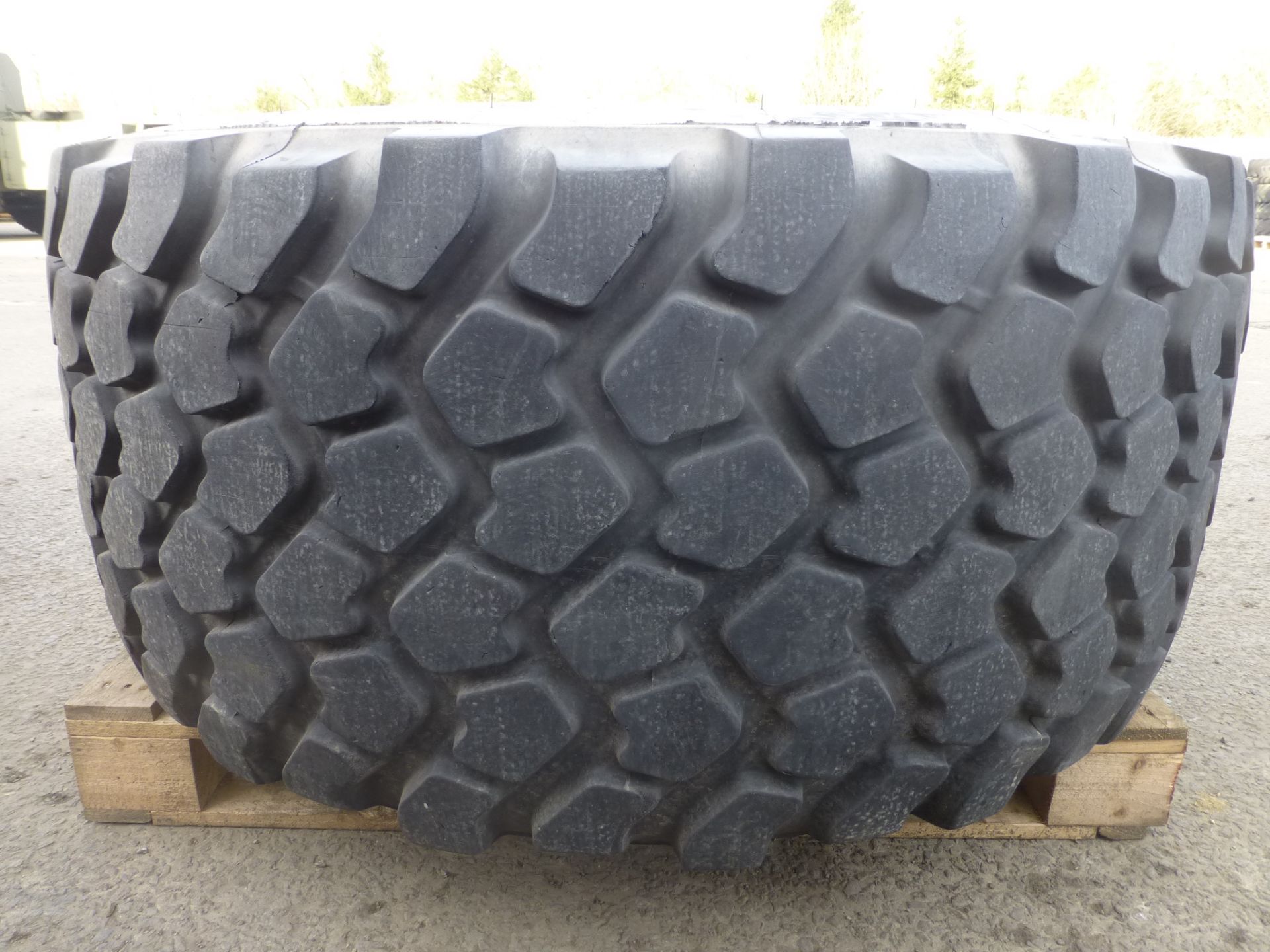 1 x Michelin XZL 24 R 21 Tyre - Bild 2 aus 5