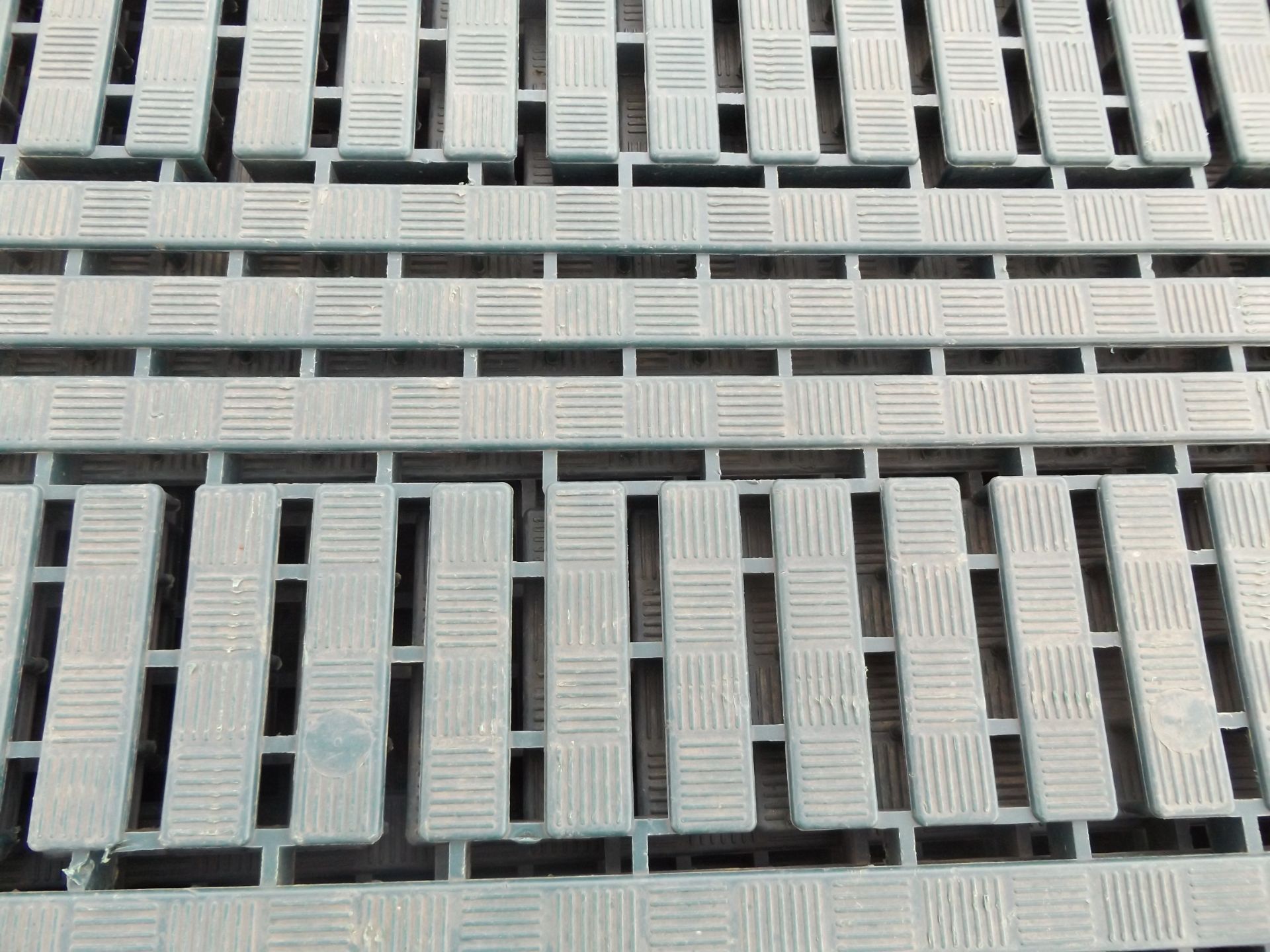 12.96 Square metres Perstorp Form Interlocking Flooring - Image 3 of 5