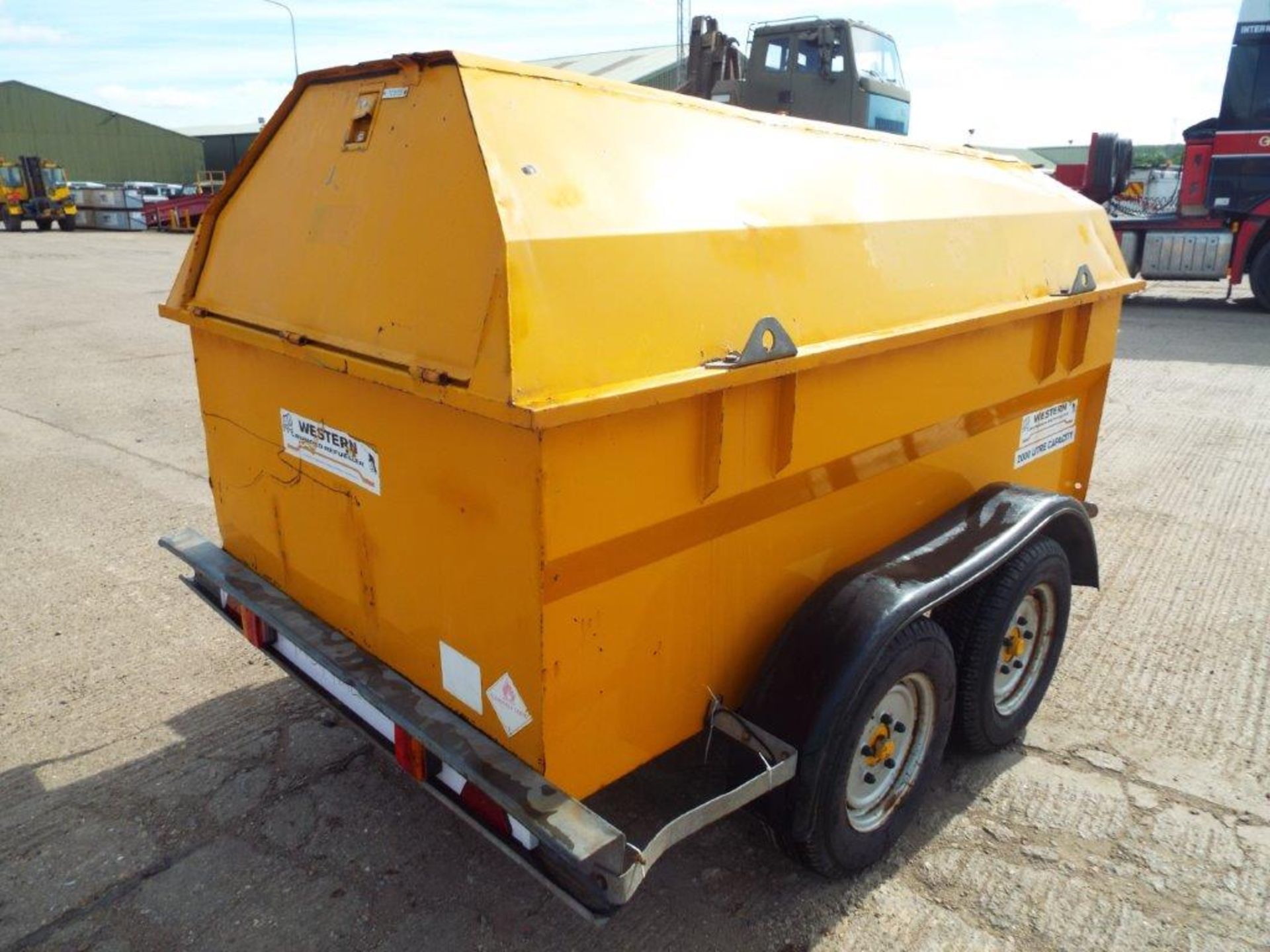 Western Trailers 2000L Twin Axle Bunded Refueller Trailer - Image 7 of 15