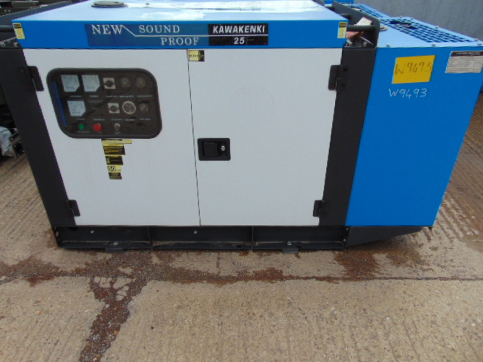 UNISSUED 25 KVA 3 Phase Silent Diesel Generator Set - Bild 2 aus 9