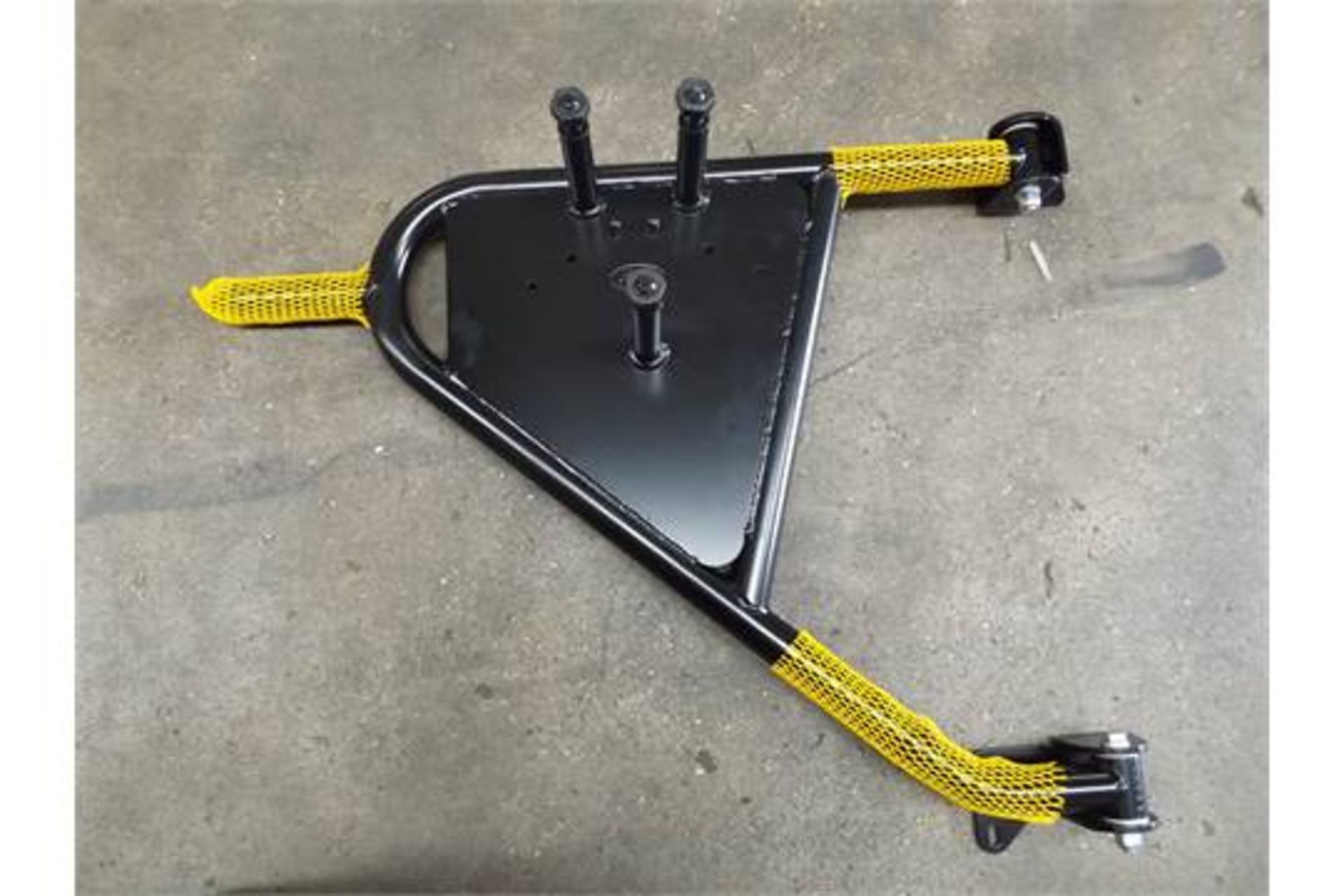 Land Rover Defender Soft Top Swing Out Spare Wheel Carrier Kit VPLDR0129 - Bild 2 aus 10