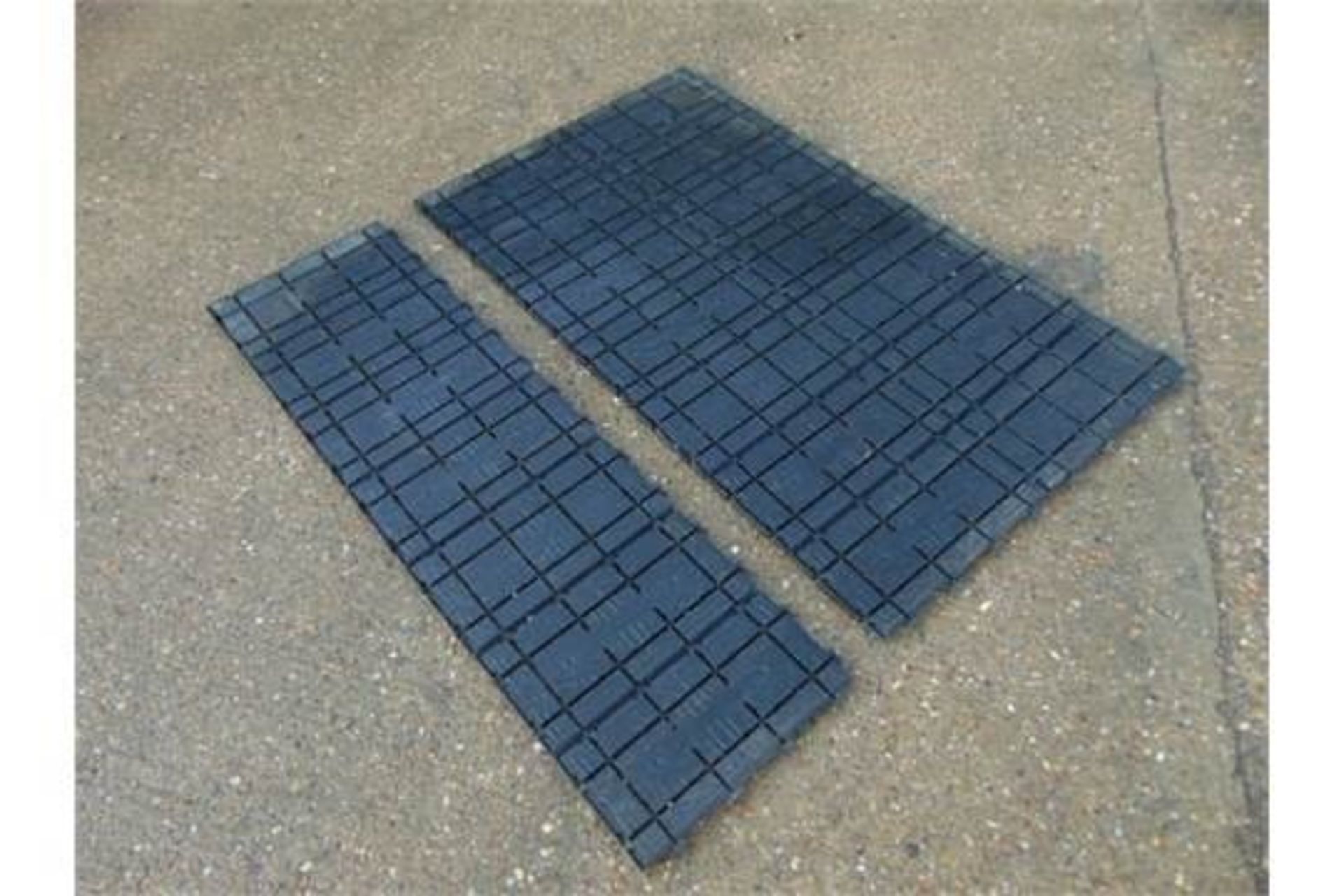 1 x Pallet Rola Trac Interlocking Flooring - Image 6 of 7