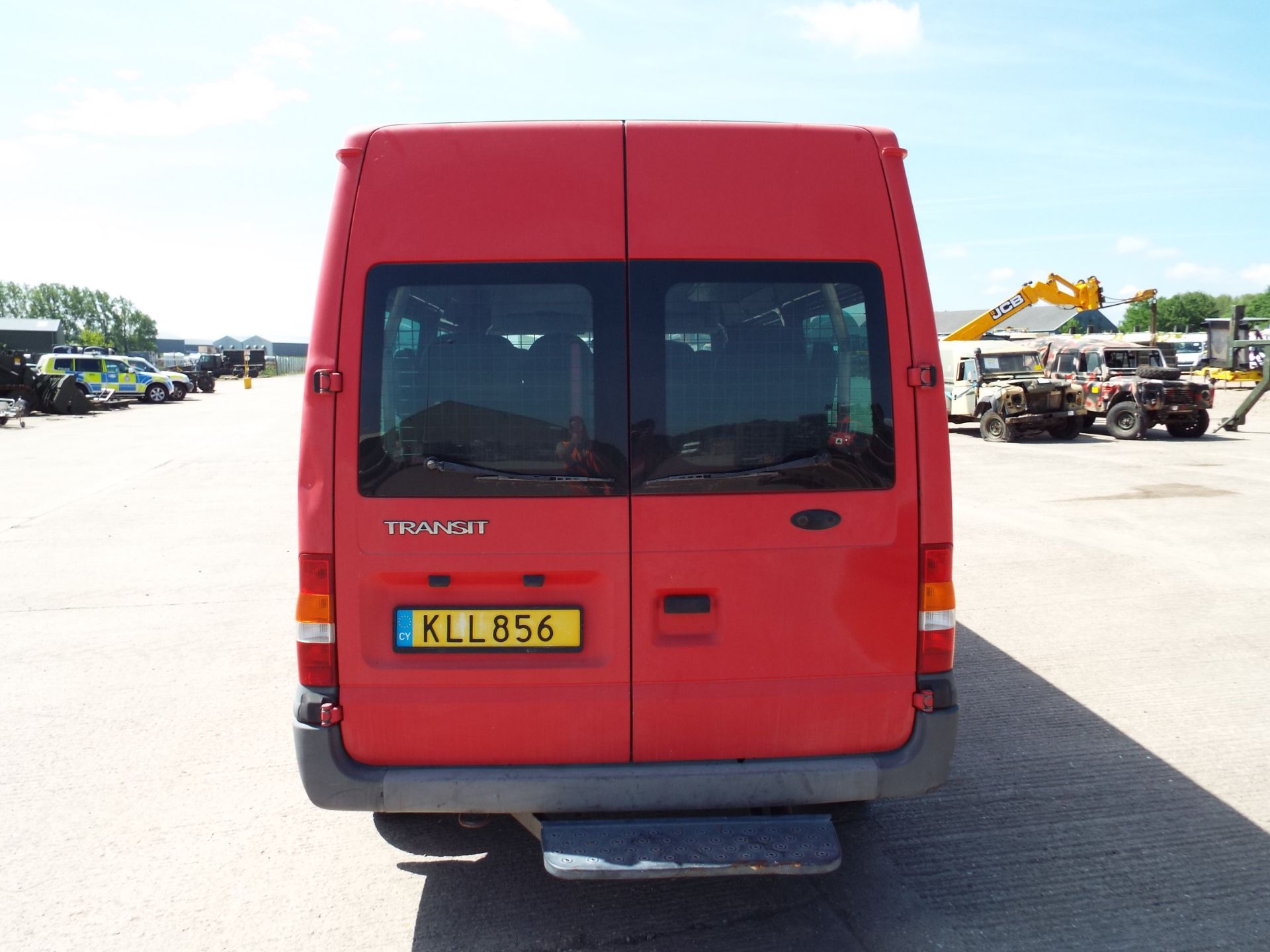 Ford Transit 9 Seat Minibus - Bild 6 aus 18