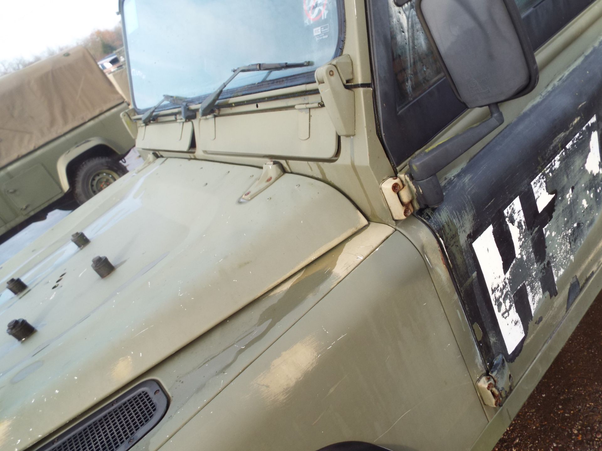 Land Rover Defender 110 Hard Top - R380 Gearbox - Image 10 of 23