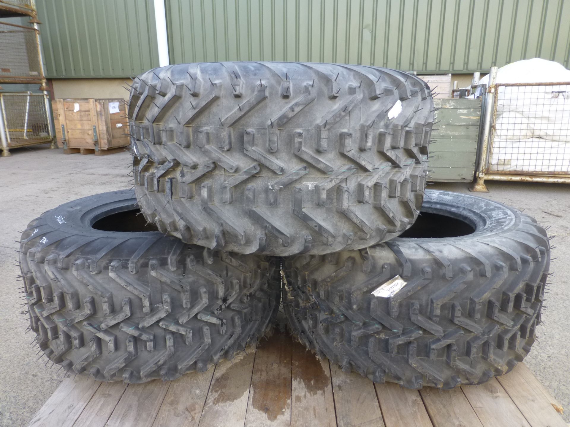 3 x Simex Treadlite 31x15.50-15 Tyres