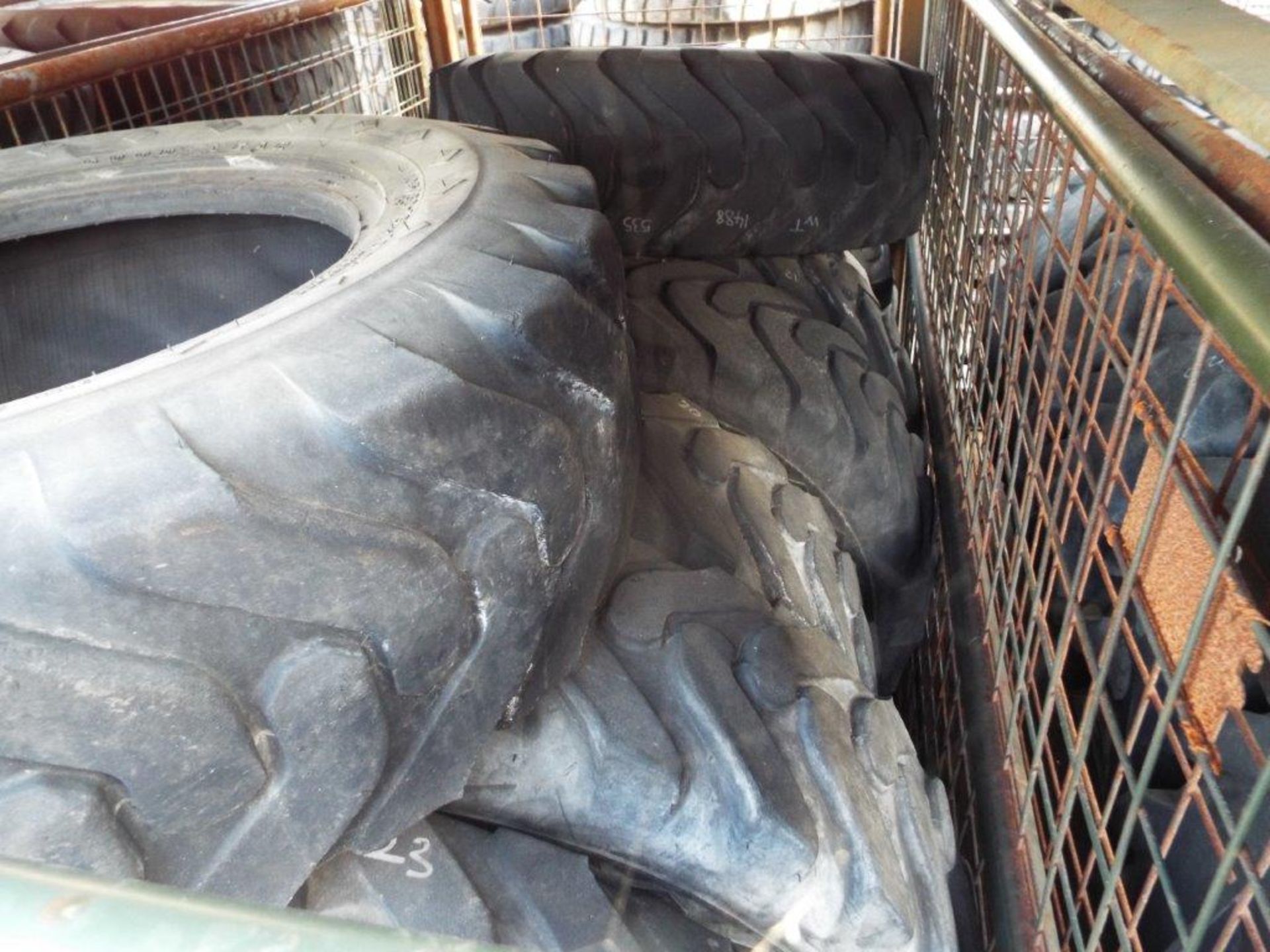 Approx 200 x Mixed JCB Telehandler Tyres - Image 26 of 38