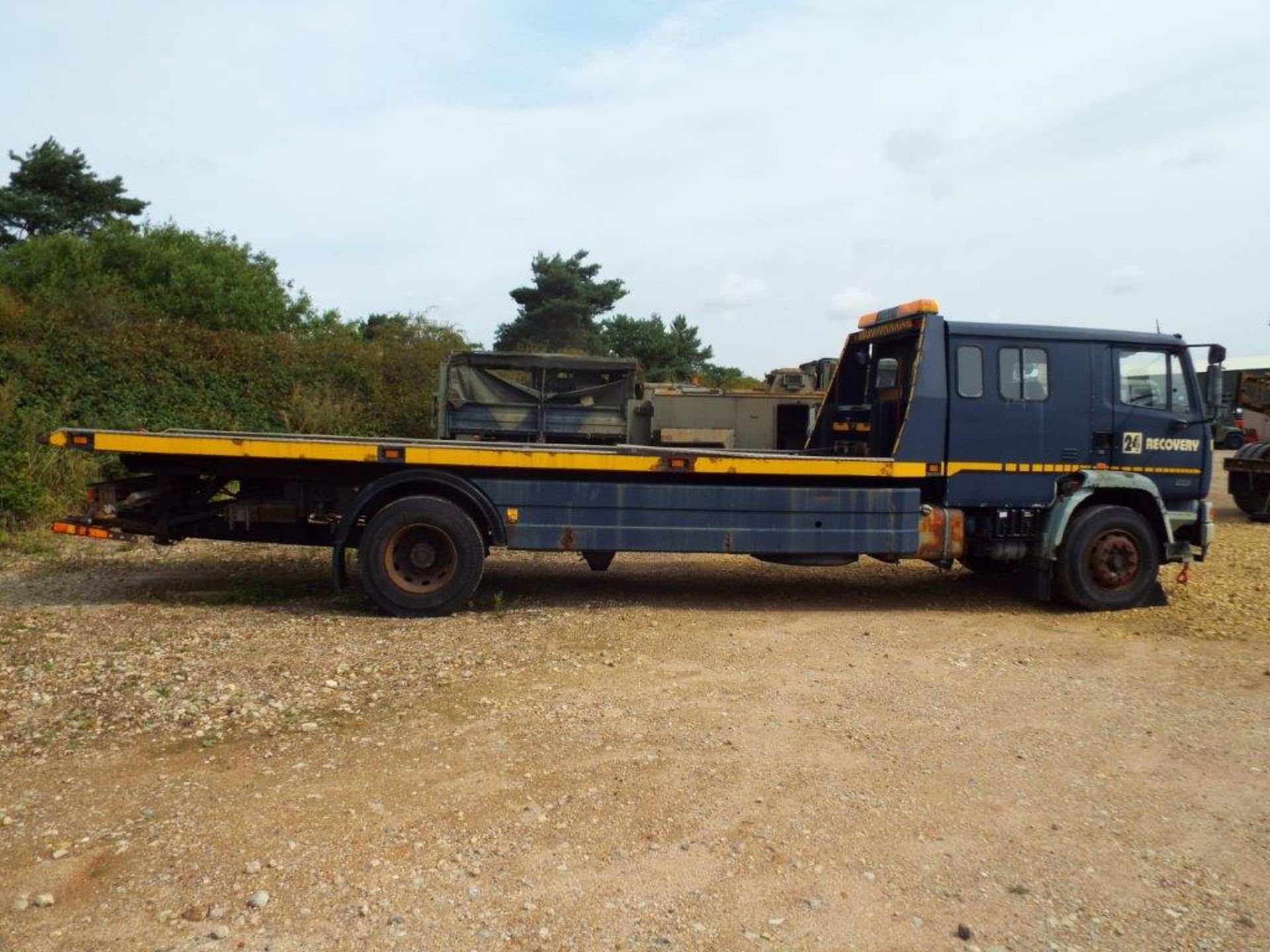 Leyland DAF 55 210 Crew Cab 18T Tilt and Slide Recovery Vehicle with Underlift and 2 x Winches - Image 8 of 32