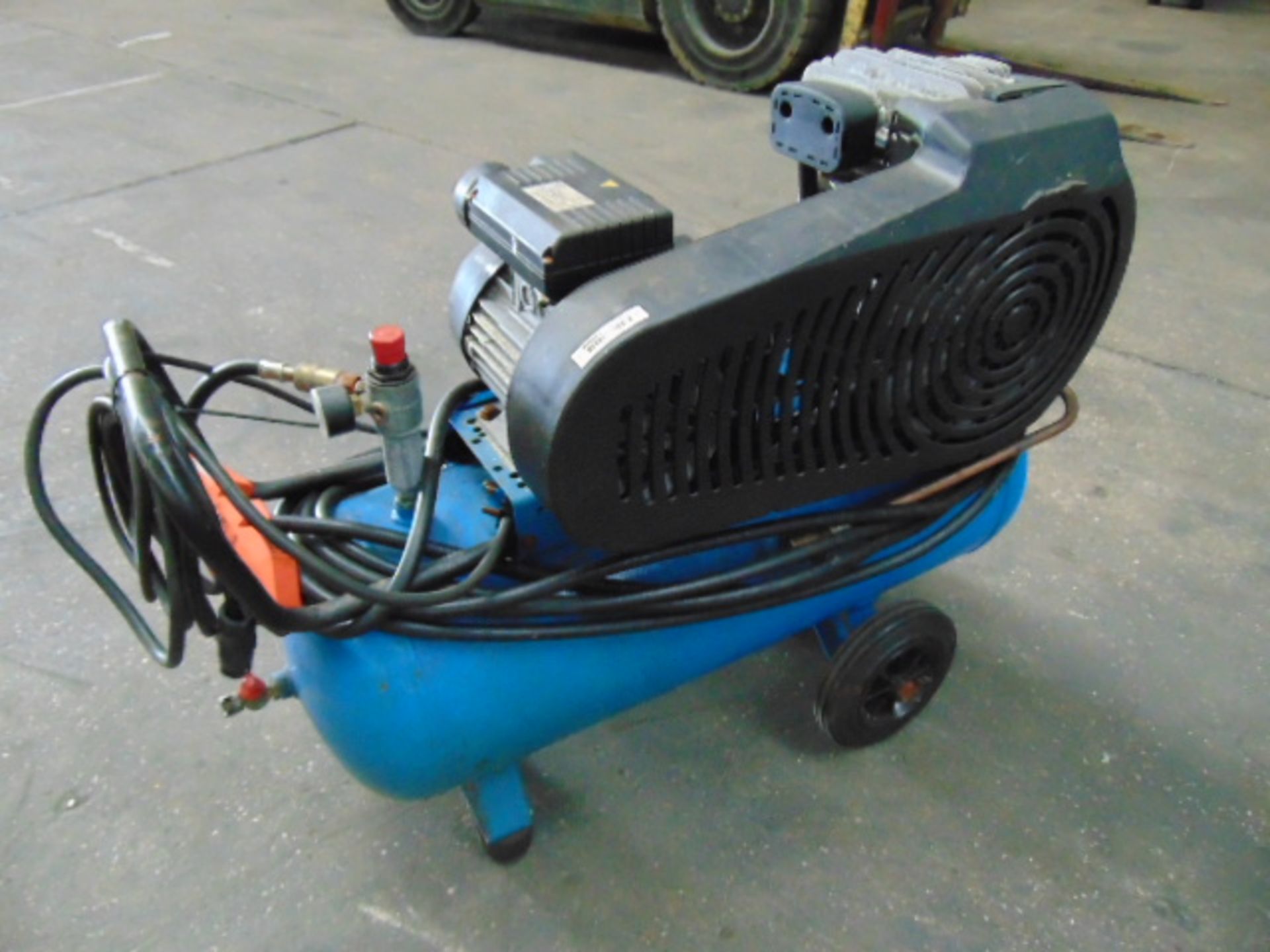 ABAC B 2800B-60 cm 3 V240 Kompex Mobile Air Compressor with PCL Mk 3 Inflator - Image 4 of 9