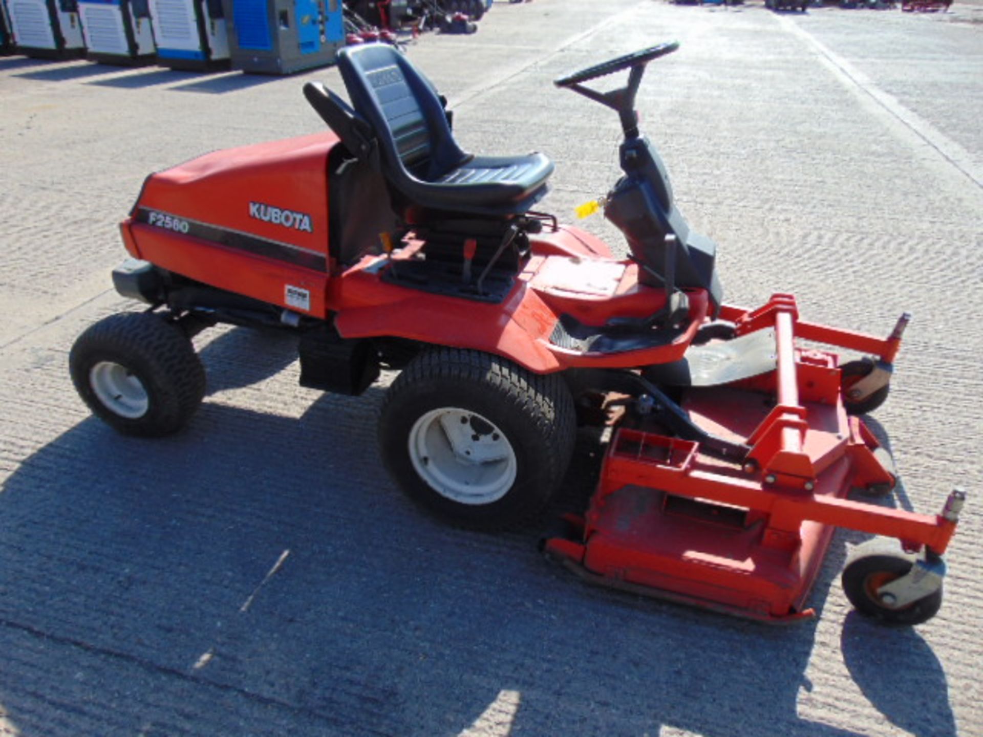 Kubota F2560 Out Front Mower 2199 Hours Only. - Image 4 of 11