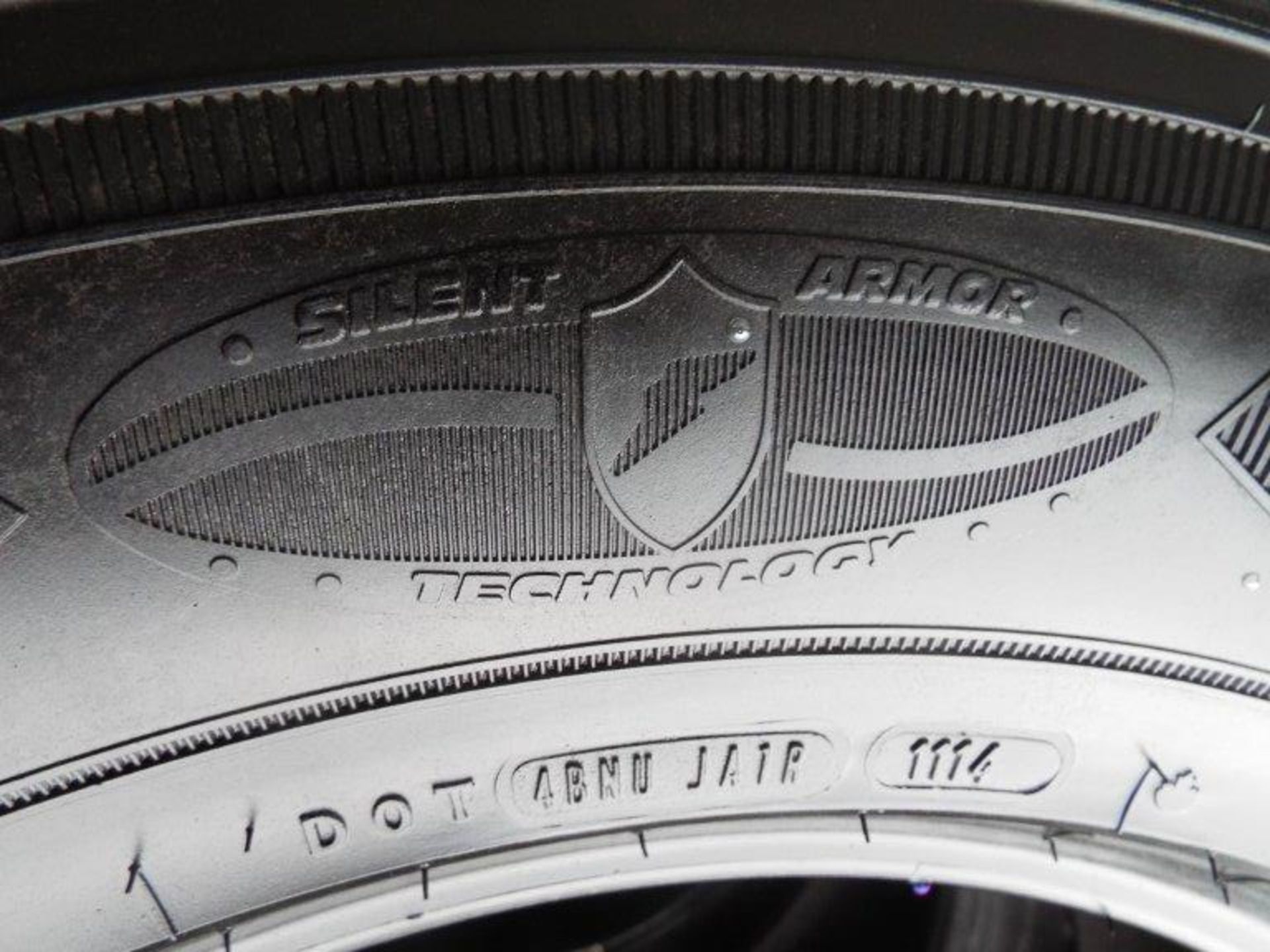 4 x Goodyear Wrangler Silentarmour P245/75 R17 Winter Tyres - Bild 5 aus 11