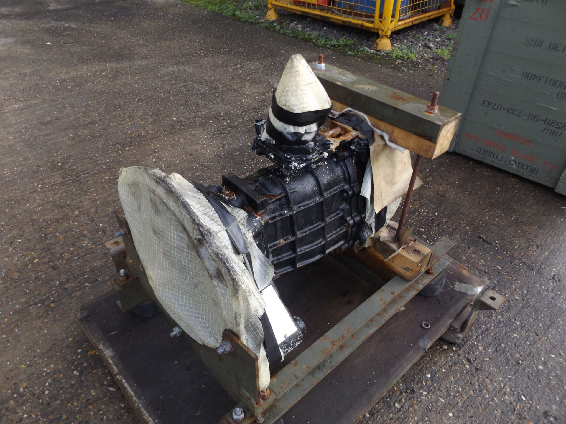 A1 Reconditioned Land Rover  LT77 Gearbox - Image 4 of 7