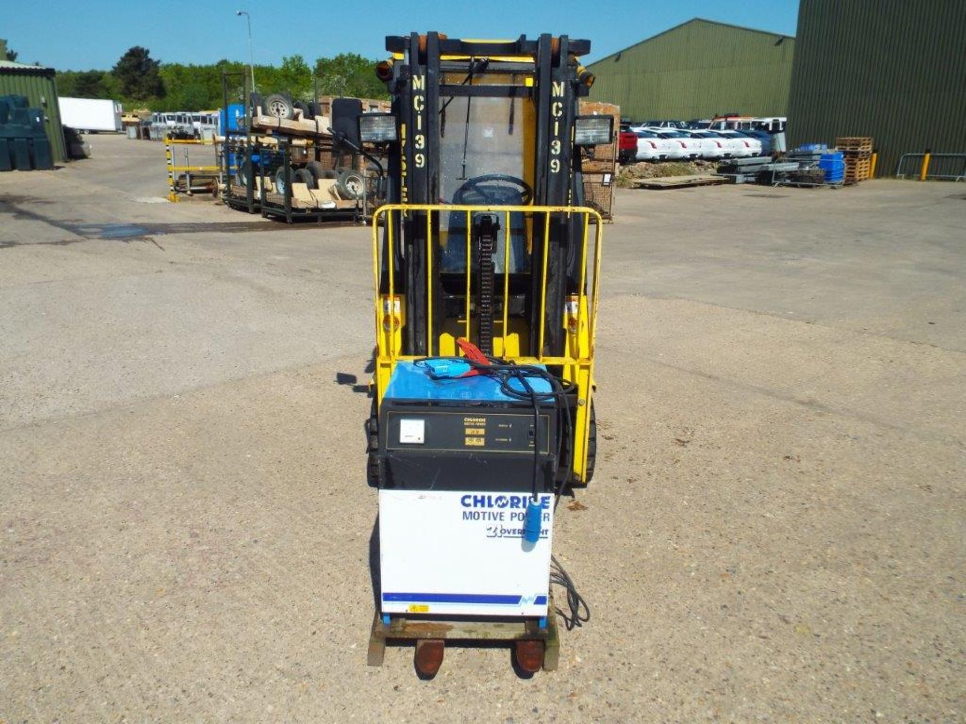 Hyster A1.50XL Electric Forklift - Image 2 of 20