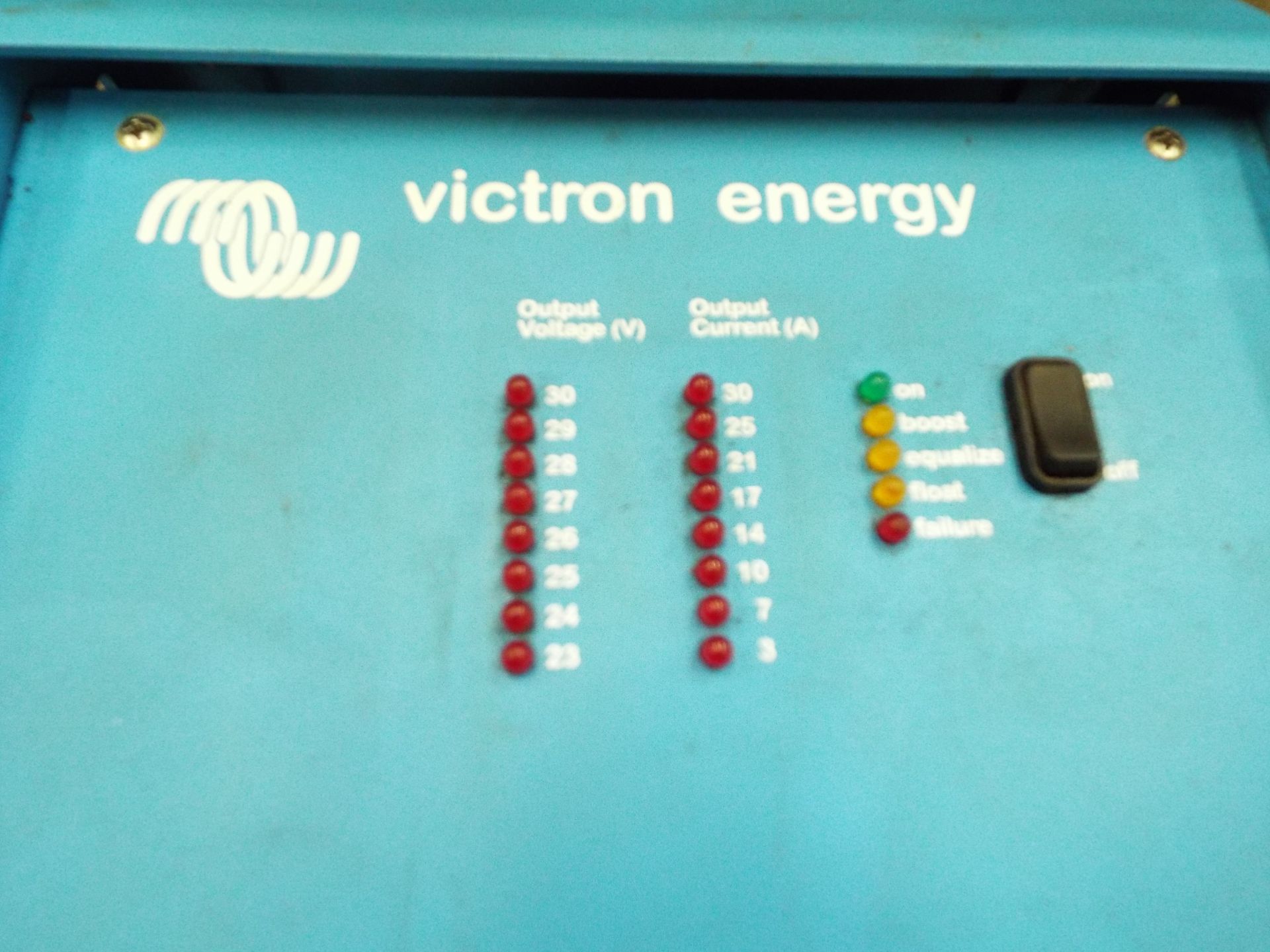 Victron Skylla 24/30 Battery Charger - Image 2 of 5