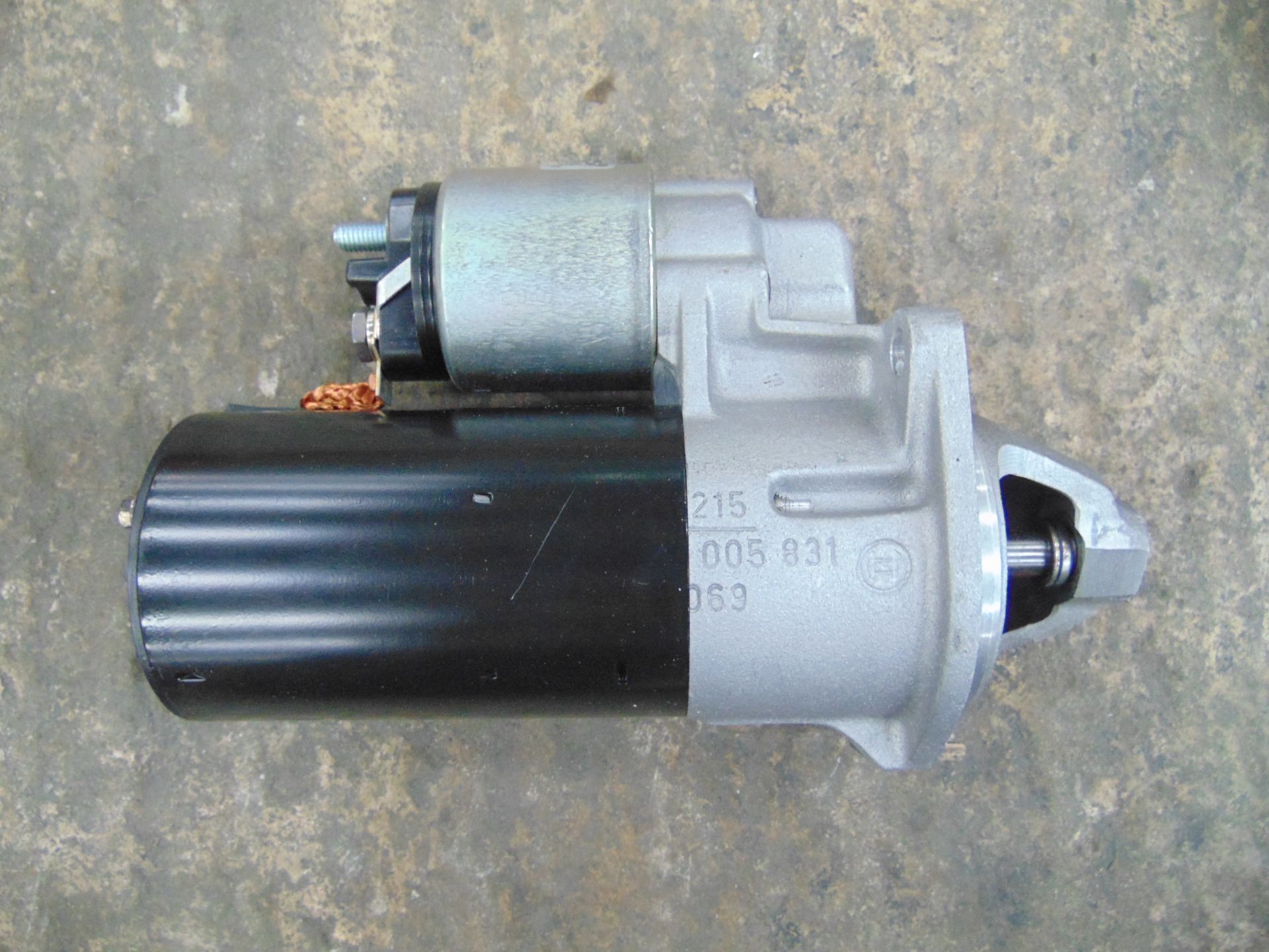 Bosch Starter Motor. P/No 0 001 111 003 - Image 2 of 7