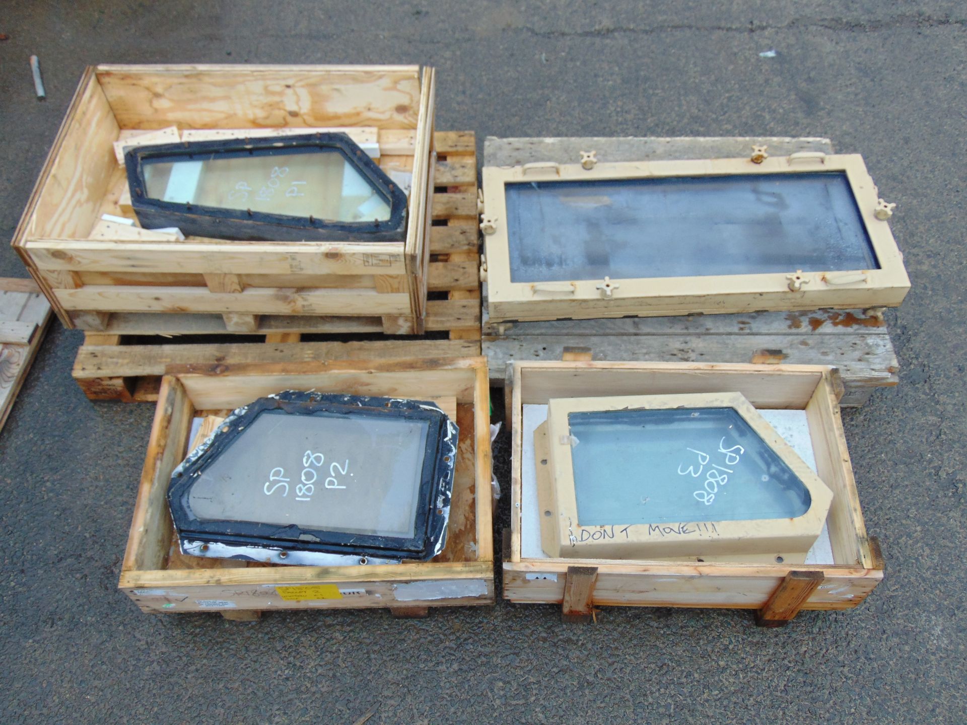 4 x Mixed FV Window Glass Assys