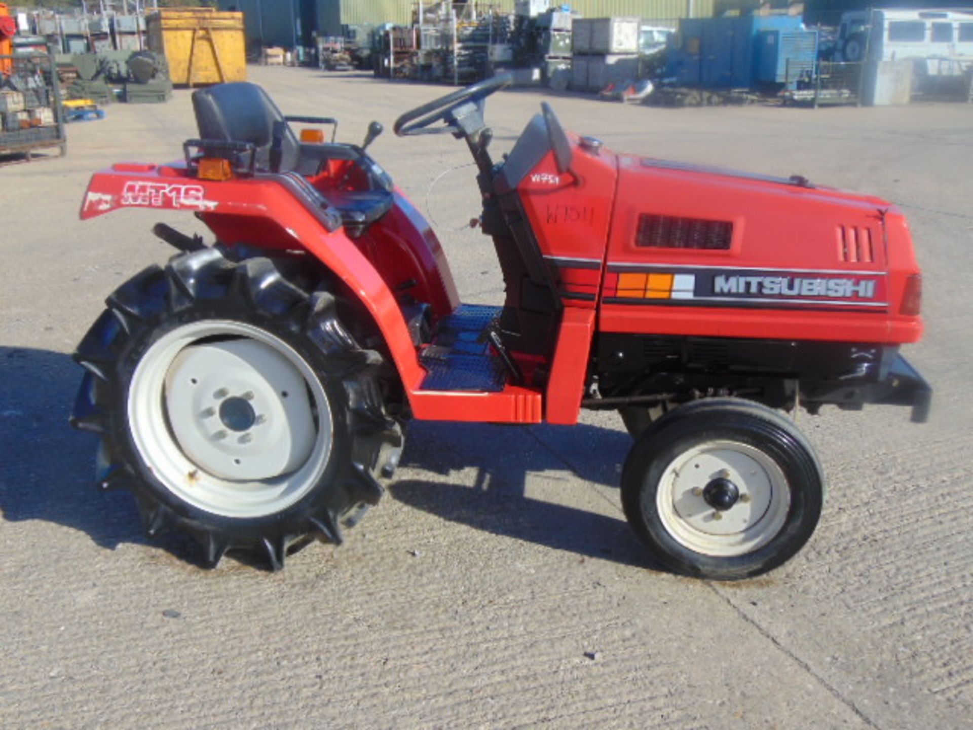 Mitsubishi MT16 Compact Tractor 400 hours only - Image 8 of 18