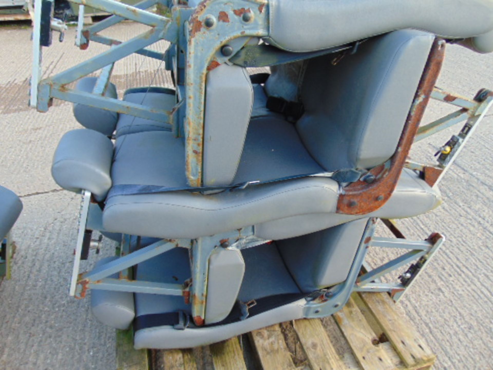8 x Double Coach Seats - Image 8 of 10