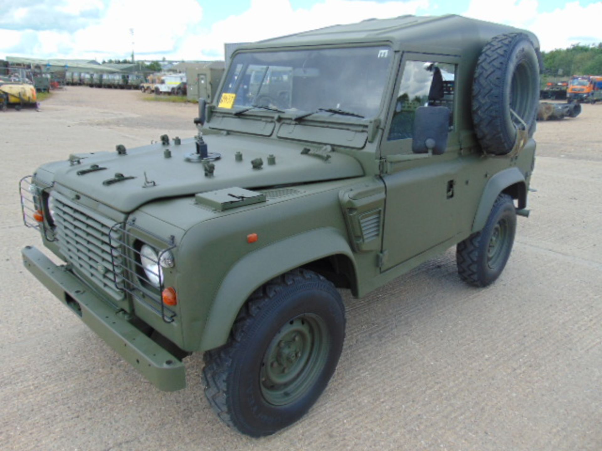 Military Specification Land Rover Wolf 90 Hard Top - Bild 3 aus 24