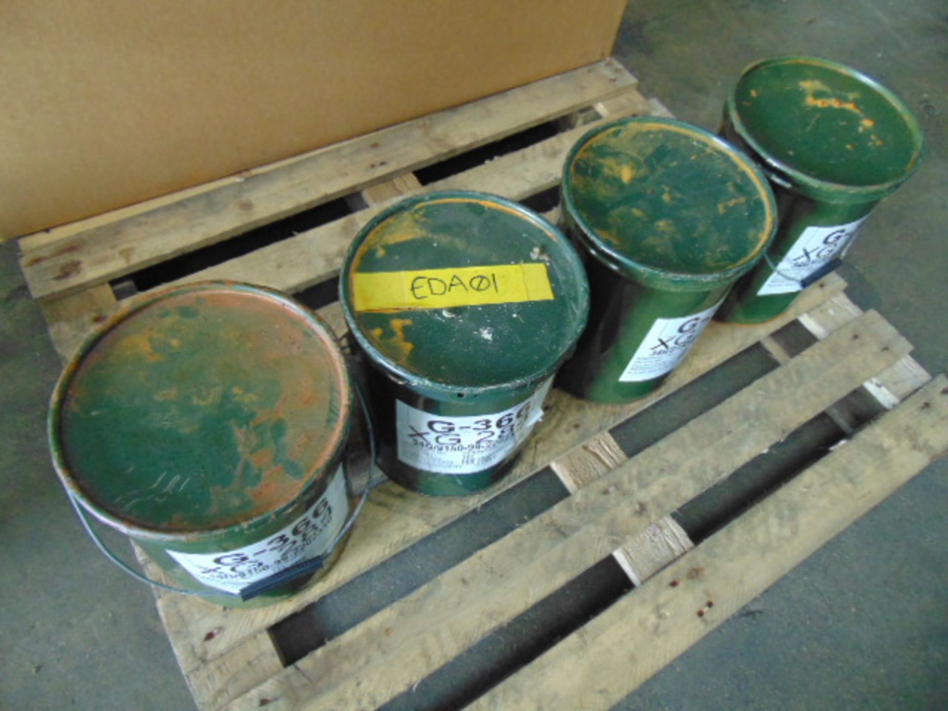 4 x Unissued 12.5Kg Tins of XG-284 G-366 Grease - Image 4 of 4