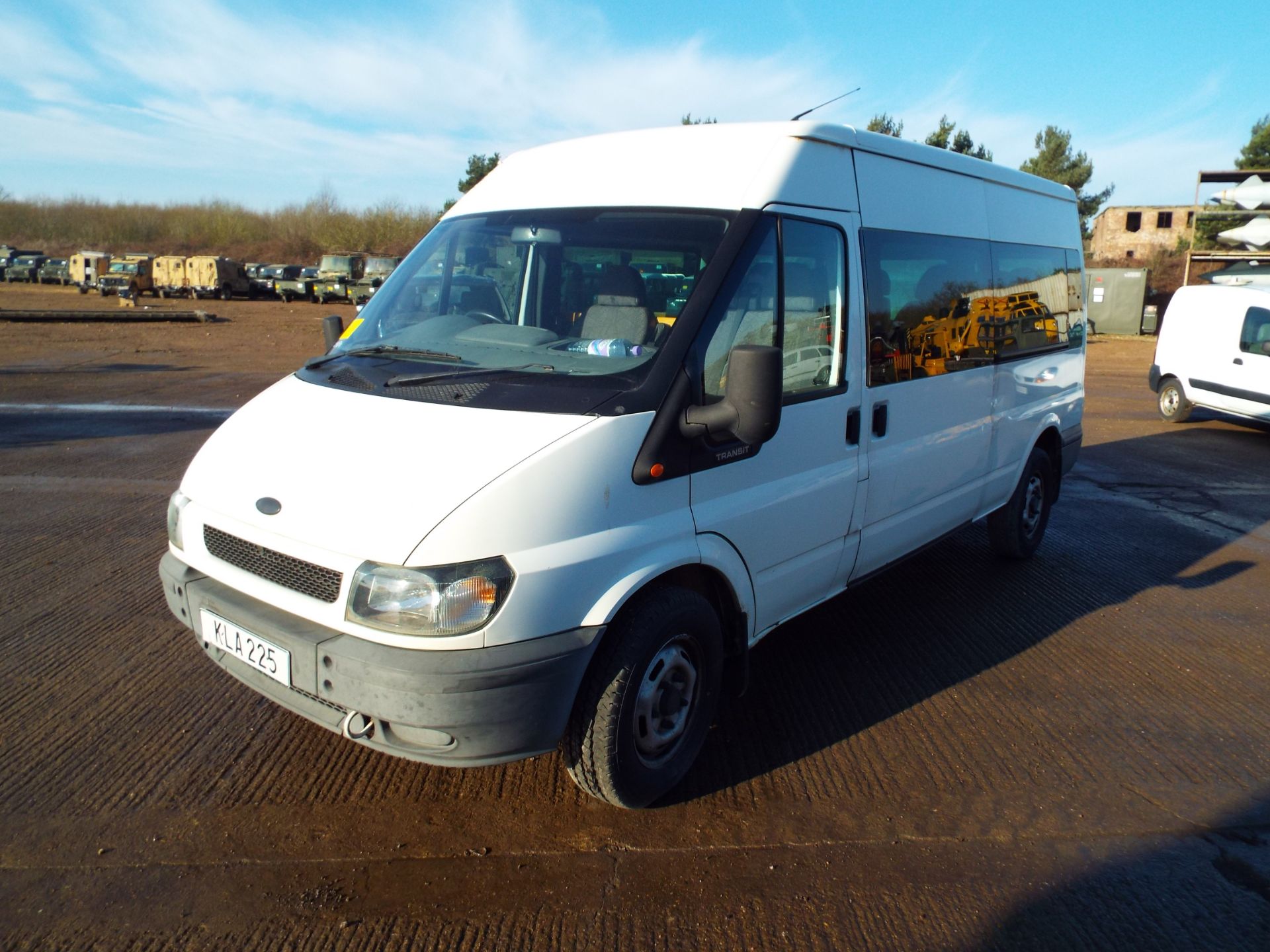 Ford Transit 12 Seat Minibus - Bild 3 aus 19