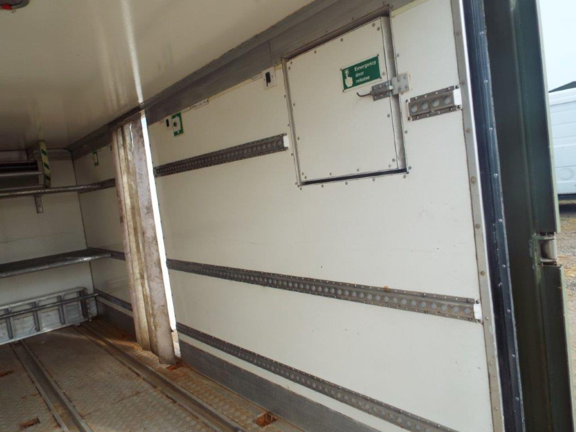 20ft Hook Loadable Refrigerated Shipping Container - Image 13 of 29