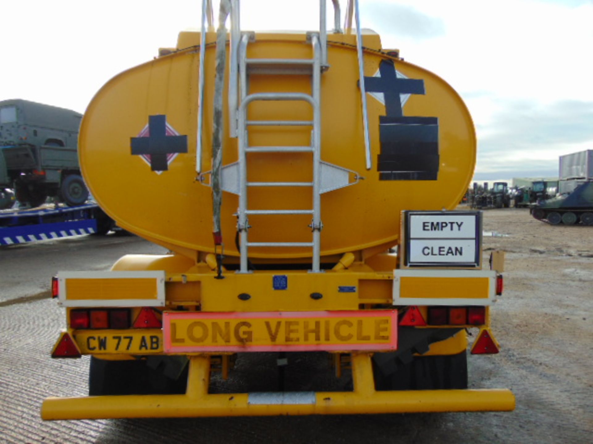 24000 Ltr Twin Axle Fluid Transfer Tanker Trailer - Image 5 of 16