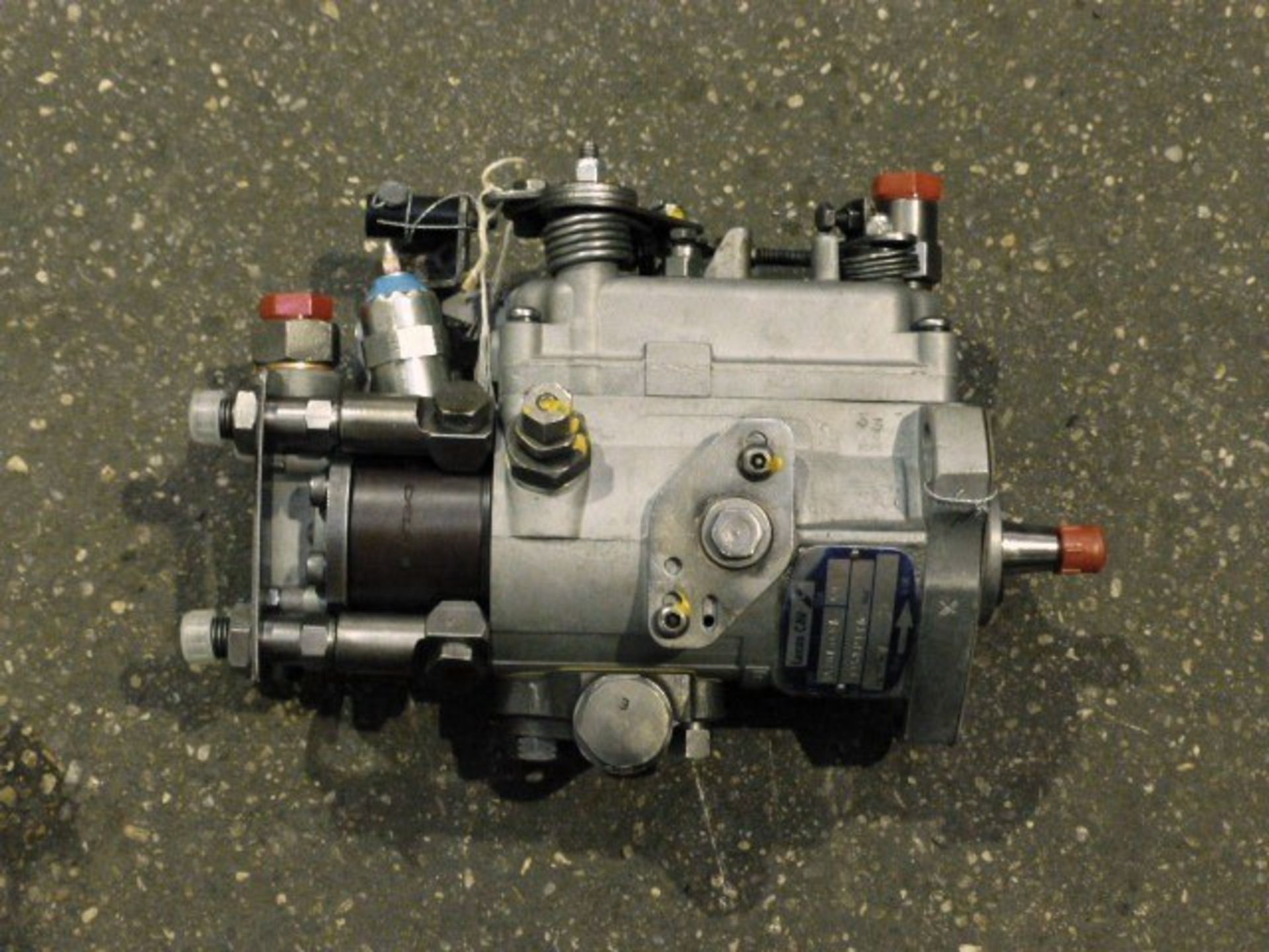 Land Rover 2.5D Fuel Injector Pump - Image 6 of 7