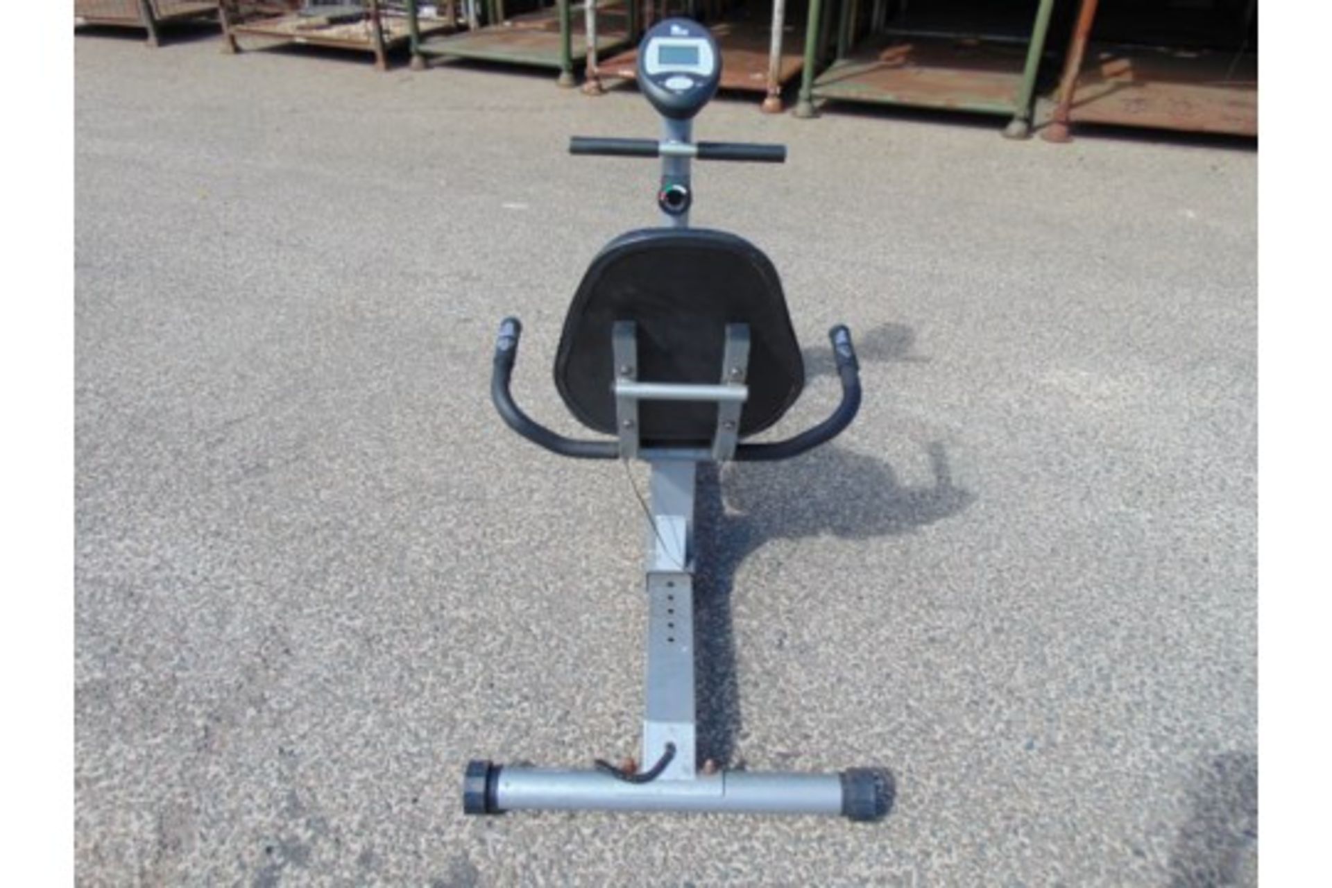 Carl Lewis EMR17 Magnetic Recumbent Exercise Bike - Image 4 of 9