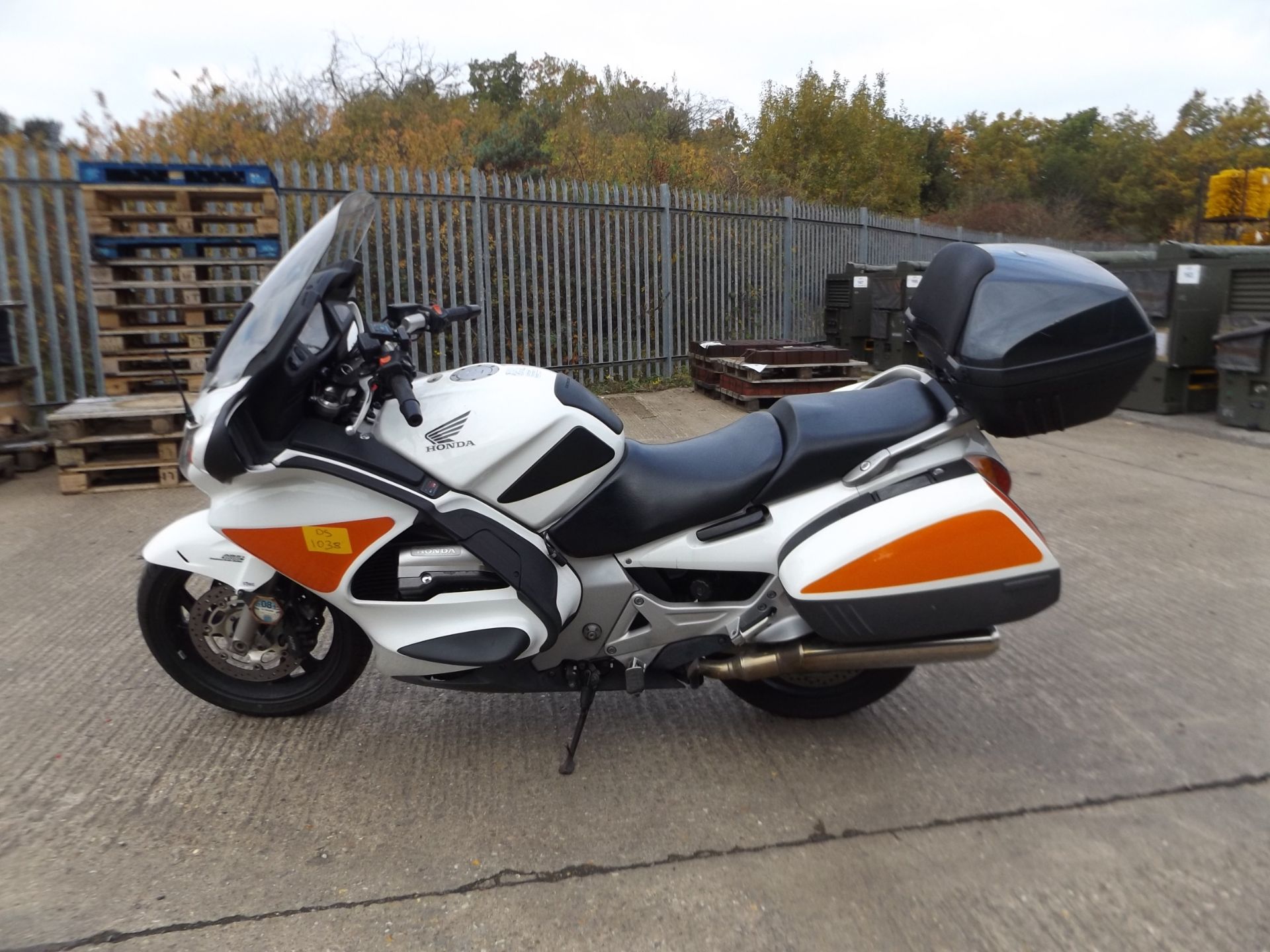 2005 Honda ST1300A Pan European Motorbike 36,455 miles! - Image 5 of 13