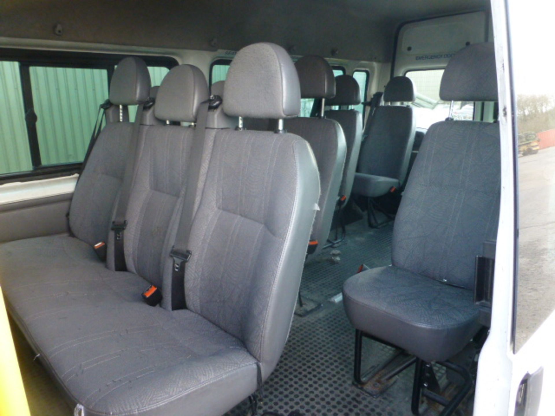 Ford Transit 11 Seat LWB Minibus - Bild 11 aus 19