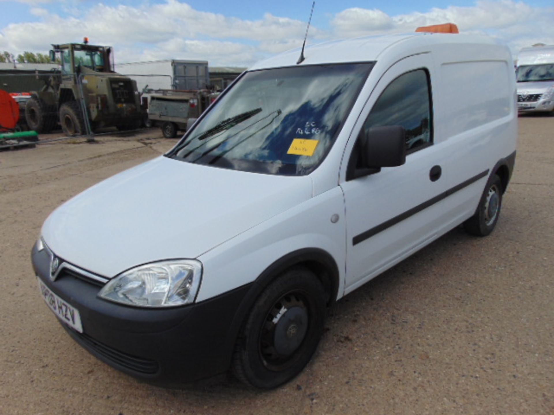 2008 Vauxhall Combo 1.3 Turbo Diesel Panel Van - Image 3 of 15