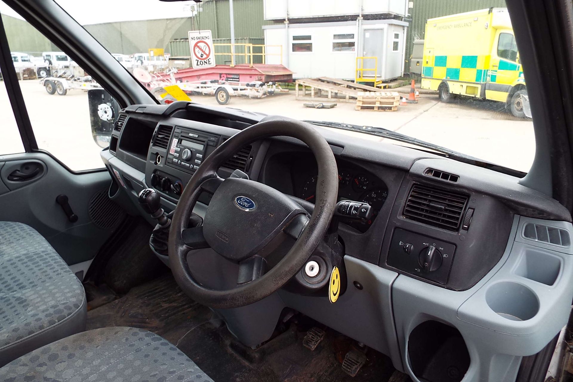 Ford Transit 115 T350M Flat Bed Tipper - Image 11 of 25