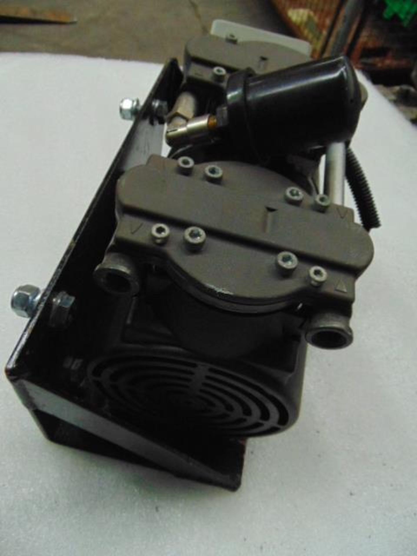 Gast 71R545-P41-C222X High Pressure Compressor - Bild 2 aus 5