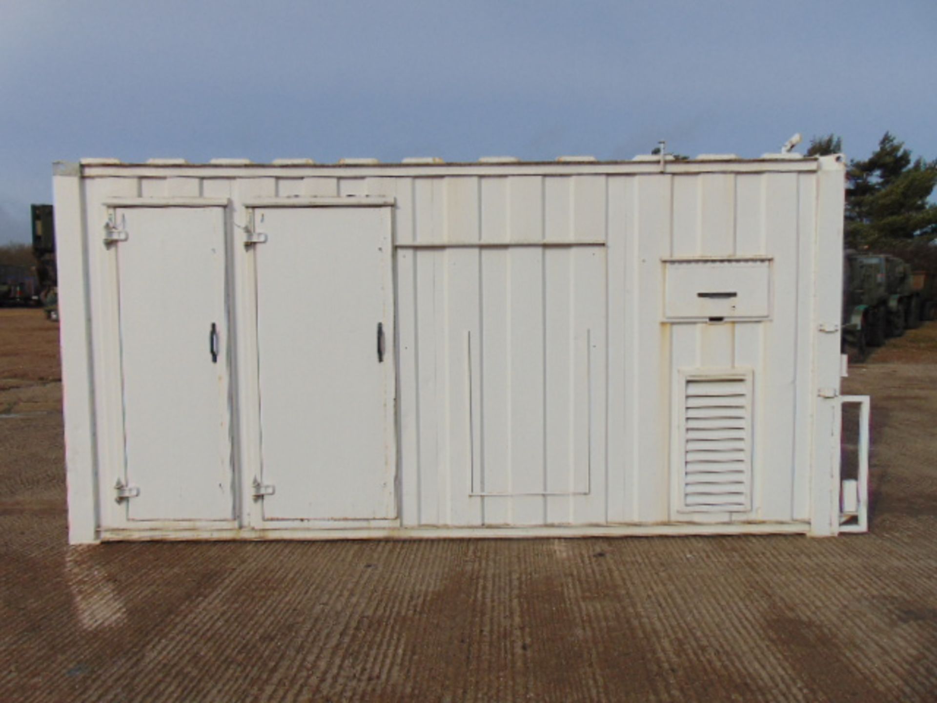 16' x 8' Anti-Vandal Portable Welfare / Office Unit