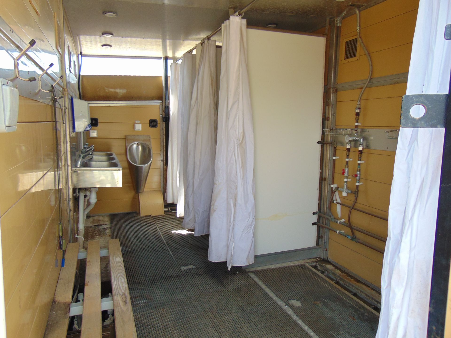 Acclimatise Tactical Base Ablution Unit - Image 9 of 38