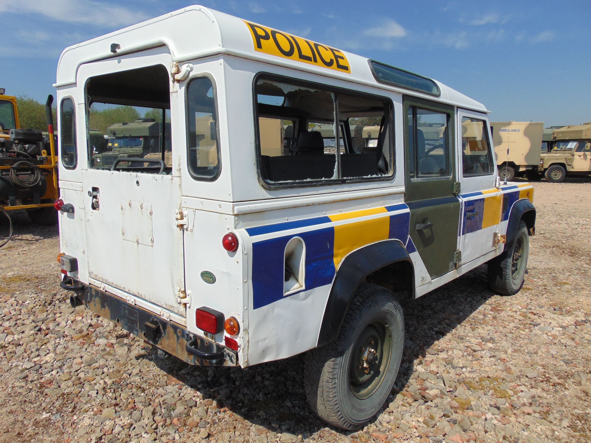 Land Rover Defender 110 TD5 Station Wagon - Image 8 of 20