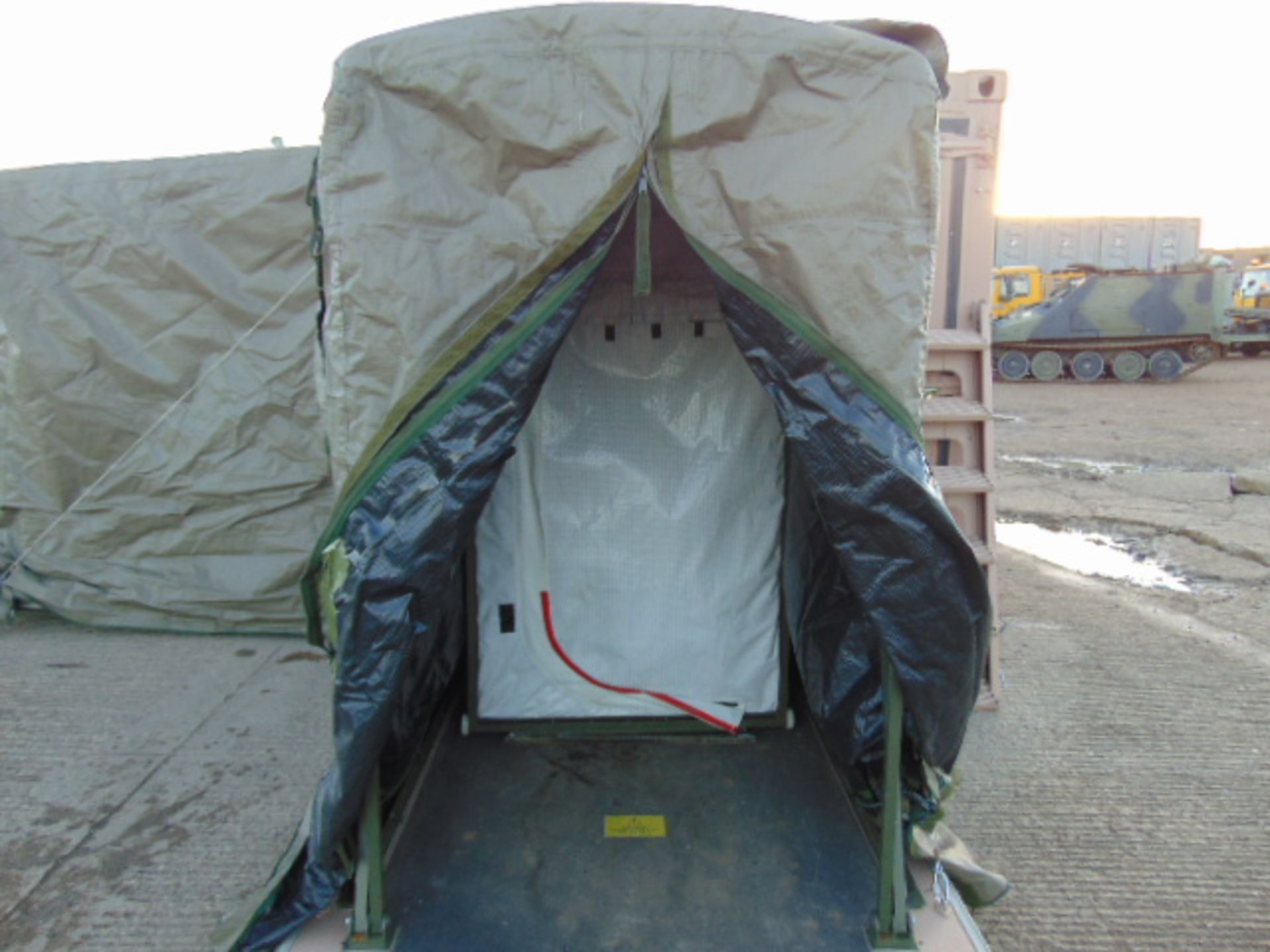 Containerised Insys Ltd Integrated Biological Detection/Decontamination System (IBDS) - Bild 12 aus 64